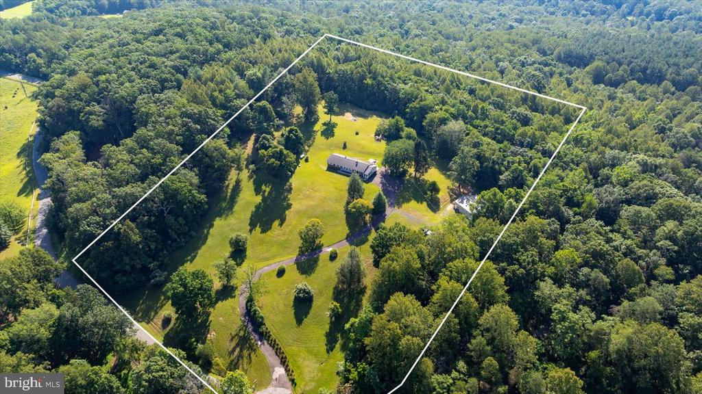 436 CASTLETON VIEW RD, CASTLETON, Virginia 22716, 4 Bedrooms Bedrooms, ,3 BathroomsBathrooms,Residential,436 CASTLETON VIEW RD,VARP2002152 MLS # VARP2002152