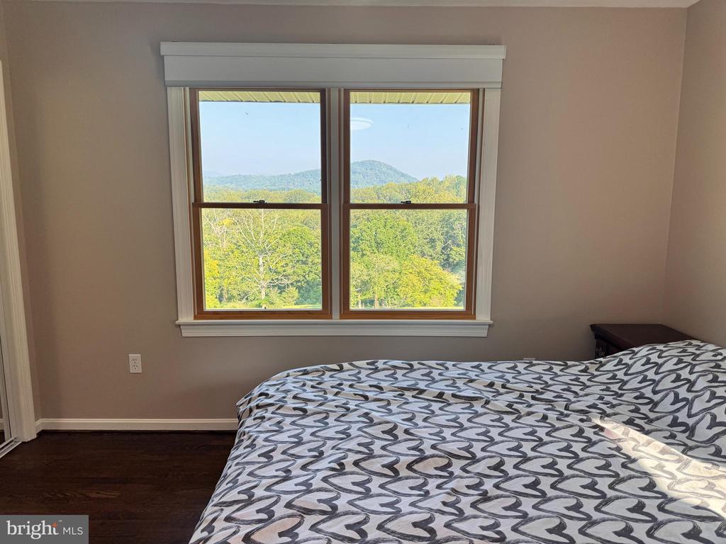 436 CASTLETON VIEW RD, CASTLETON, Virginia 22716, 4 Bedrooms Bedrooms, ,3 BathroomsBathrooms,Residential,436 CASTLETON VIEW RD,VARP2002152 MLS # VARP2002152