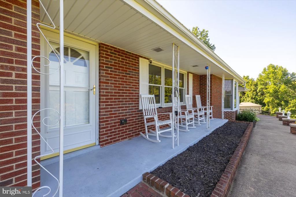436 CASTLETON VIEW RD, CASTLETON, Virginia 22716, 4 Bedrooms Bedrooms, ,3 BathroomsBathrooms,Residential,436 CASTLETON VIEW RD,VARP2002152 MLS # VARP2002152