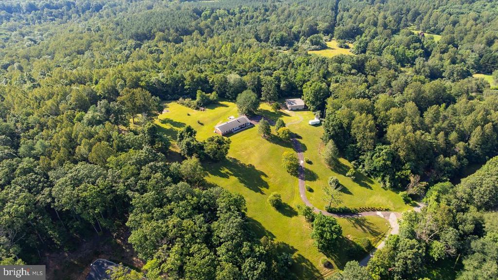 436 CASTLETON VIEW RD, CASTLETON, Virginia 22716, 4 Bedrooms Bedrooms, ,3 BathroomsBathrooms,Residential,436 CASTLETON VIEW RD,VARP2002152 MLS # VARP2002152