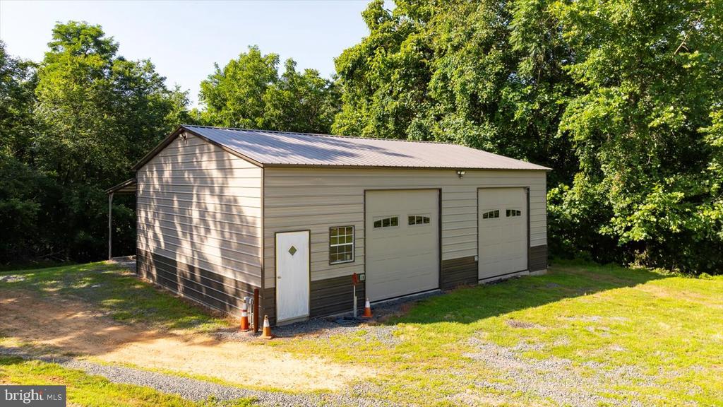 436 CASTLETON VIEW RD, CASTLETON, Virginia 22716, 4 Bedrooms Bedrooms, ,3 BathroomsBathrooms,Residential,436 CASTLETON VIEW RD,VARP2002152 MLS # VARP2002152