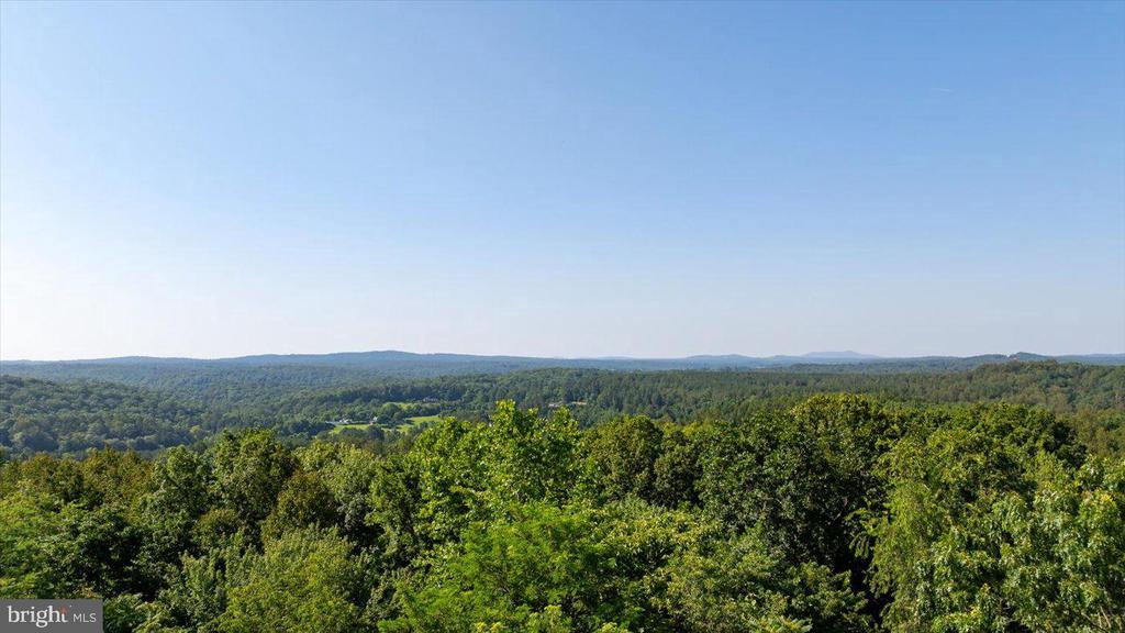 436 CASTLETON VIEW RD, CASTLETON, Virginia 22716, 4 Bedrooms Bedrooms, ,3 BathroomsBathrooms,Residential,436 CASTLETON VIEW RD,VARP2002152 MLS # VARP2002152