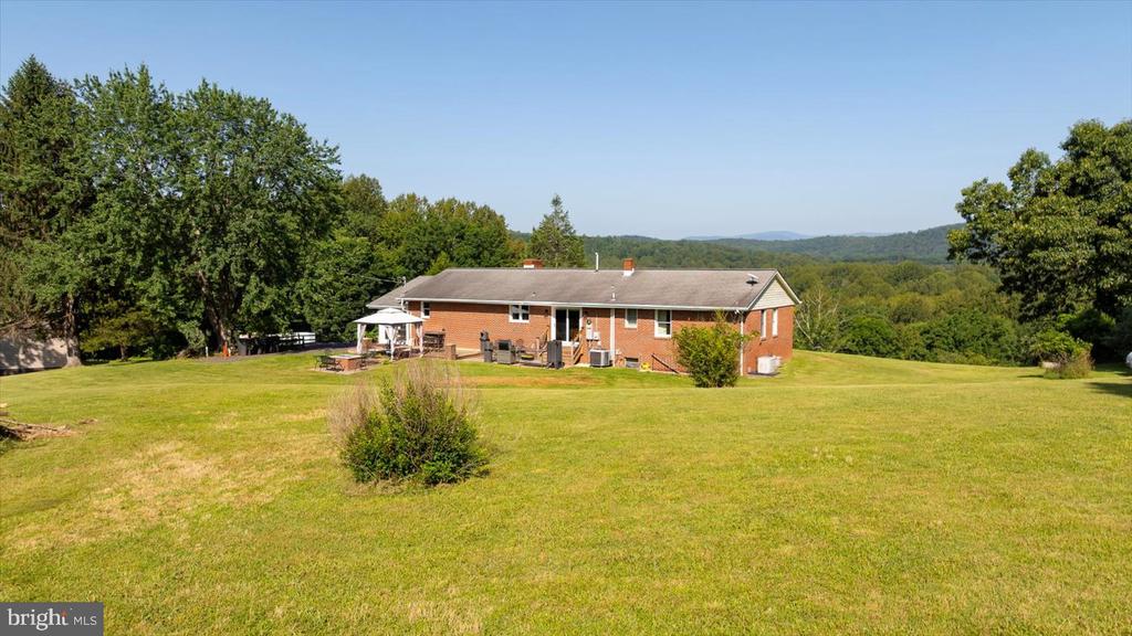 436 CASTLETON VIEW RD, CASTLETON, Virginia 22716, 4 Bedrooms Bedrooms, ,3 BathroomsBathrooms,Residential,436 CASTLETON VIEW RD,VARP2002152 MLS # VARP2002152