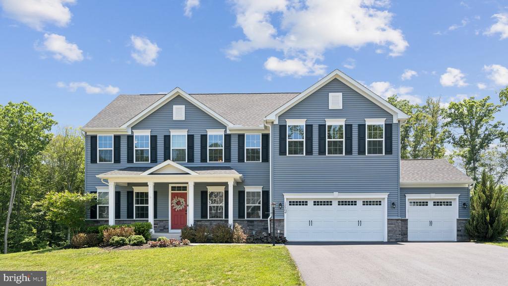 12504 BAINSWOOD CT, FREDERICKSBURG, Virginia 22407, 5 Bedrooms Bedrooms, ,5 BathroomsBathrooms,Residential,12504 BAINSWOOD CT,VASP2034312 MLS # VASP2034312