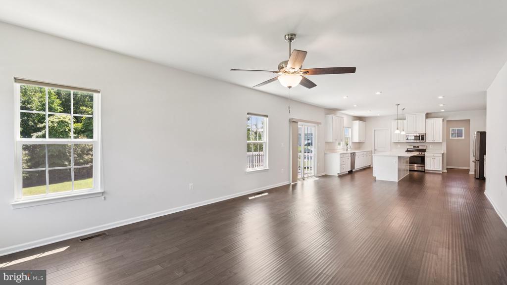 12504 BAINSWOOD CT, FREDERICKSBURG, Virginia 22407, 5 Bedrooms Bedrooms, ,5 BathroomsBathrooms,Residential,12504 BAINSWOOD CT,VASP2034312 MLS # VASP2034312