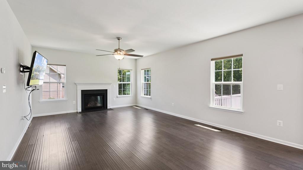 12504 BAINSWOOD CT, FREDERICKSBURG, Virginia 22407, 5 Bedrooms Bedrooms, ,5 BathroomsBathrooms,Residential,12504 BAINSWOOD CT,VASP2034312 MLS # VASP2034312