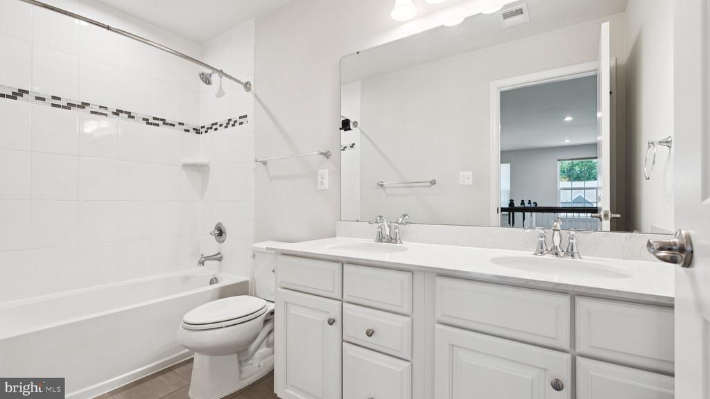12504 BAINSWOOD CT, FREDERICKSBURG, Virginia 22407, 5 Bedrooms Bedrooms, ,5 BathroomsBathrooms,Residential,12504 BAINSWOOD CT,VASP2034312 MLS # VASP2034312