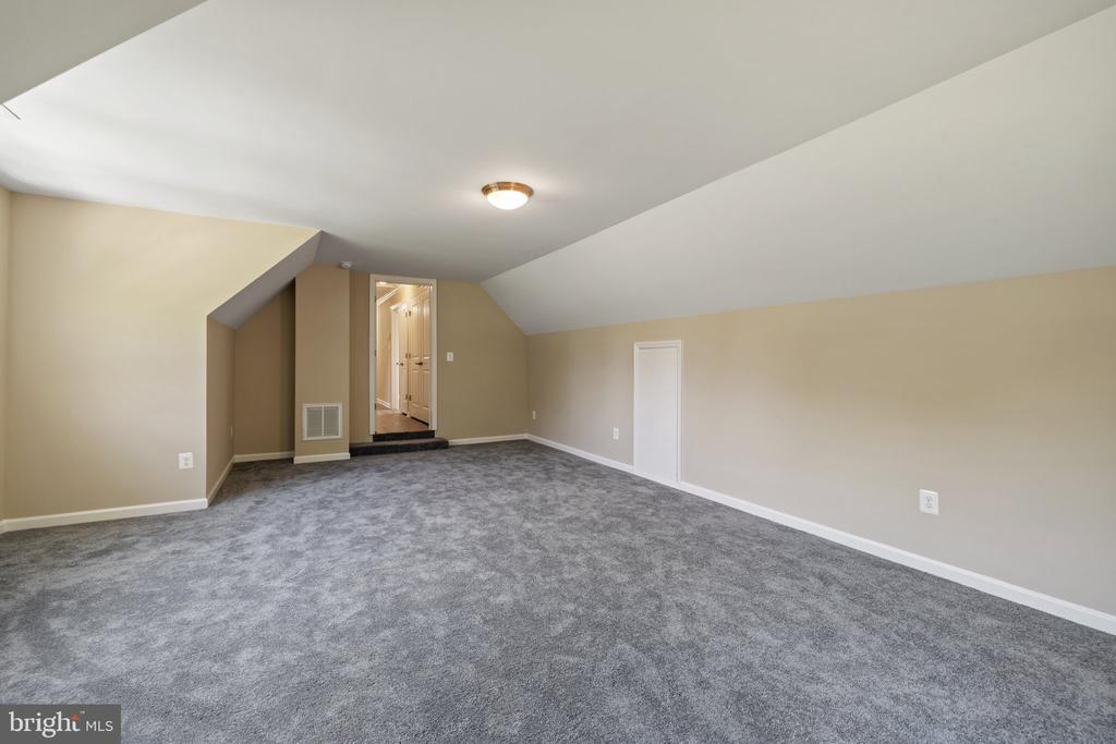 8006 SHERBEYN RD, BEALETON, Virginia, 5 Bedrooms Bedrooms, ,3 BathroomsBathrooms,Residential,8006 SHERBEYN RD,VAFQ2017228 MLS # VAFQ2017228