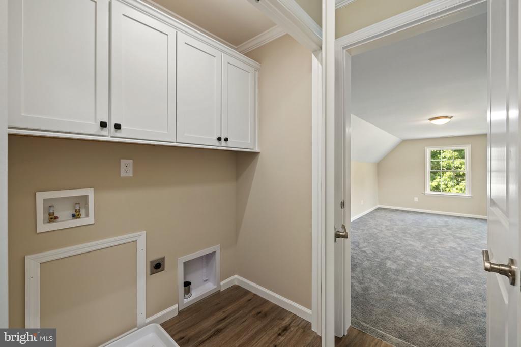 8006 SHERBEYN RD, BEALETON, Virginia, 5 Bedrooms Bedrooms, ,3 BathroomsBathrooms,Residential,8006 SHERBEYN RD,VAFQ2017228 MLS # VAFQ2017228
