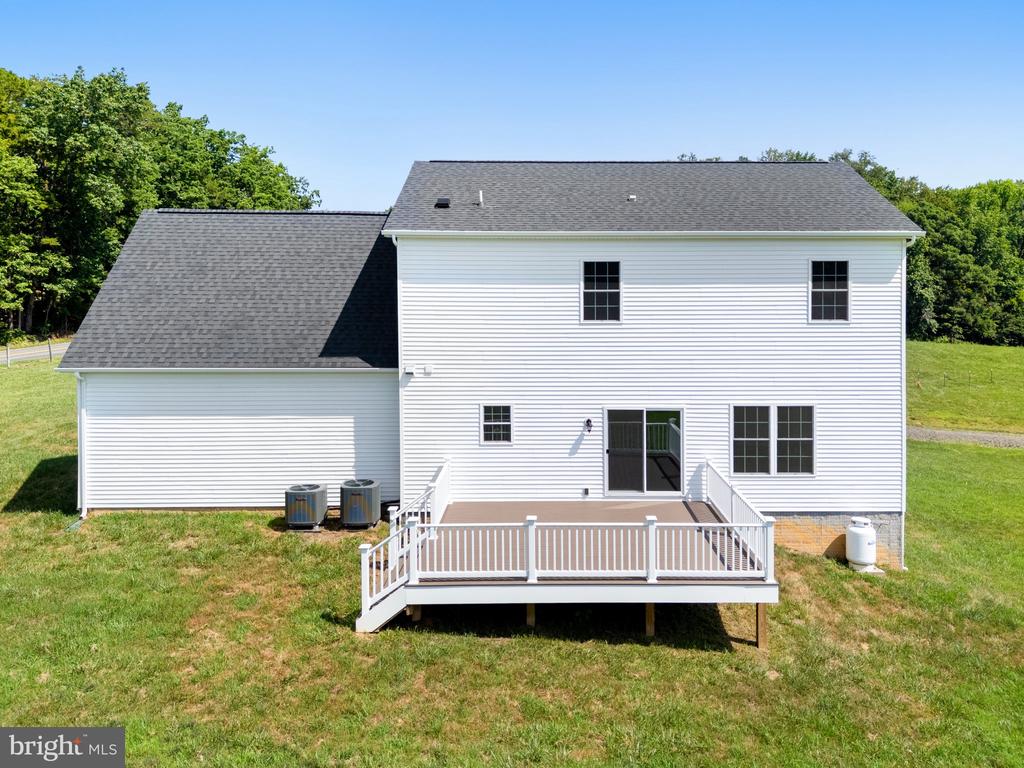 8006 SHERBEYN RD, BEALETON, Virginia, 5 Bedrooms Bedrooms, ,3 BathroomsBathrooms,Residential,8006 SHERBEYN RD,VAFQ2017228 MLS # VAFQ2017228