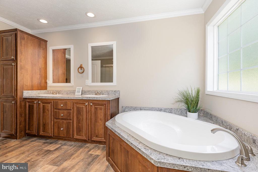 33101 JUNIPER LN, LOCUST GROVE, Virginia 22508, 3 Bedrooms Bedrooms, ,2 BathroomsBathrooms,Residential,33101 JUNIPER LN,VAOR2010046 MLS # VAOR2010046