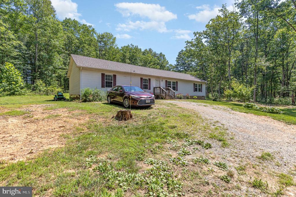 33101 JUNIPER LN, LOCUST GROVE, Virginia 22508, 3 Bedrooms Bedrooms, ,2 BathroomsBathrooms,Residential,33101 JUNIPER LN,VAOR2010046 MLS # VAOR2010046