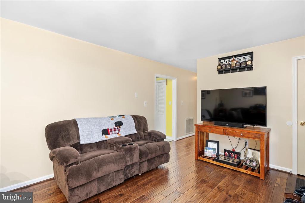 306 PATTERSON AVE, FREDERICKSBURG, Virginia 22407, 3 Bedrooms Bedrooms, ,2 BathroomsBathrooms,Residential,MILL GARDEN,306 PATTERSON AVE,VASP2034322 MLS # VASP2034322