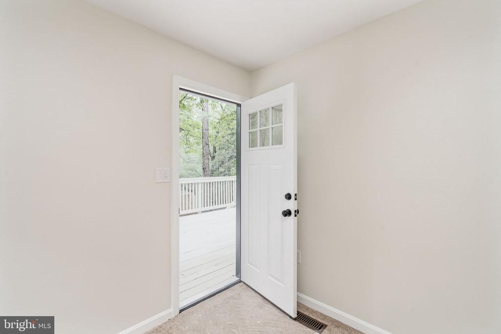 12719 PICKETT CT, SPOTSYLVANIA, Virginia 22551, 4 Bedrooms Bedrooms, ,2 BathroomsBathrooms,Residential,12719 PICKETT CT,VASP2034326 MLS # VASP2034326