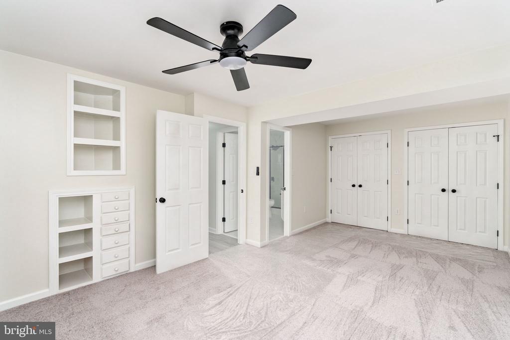 12719 PICKETT CT, SPOTSYLVANIA, Virginia 22551, 4 Bedrooms Bedrooms, ,2 BathroomsBathrooms,Residential,12719 PICKETT CT,VASP2034326 MLS # VASP2034326