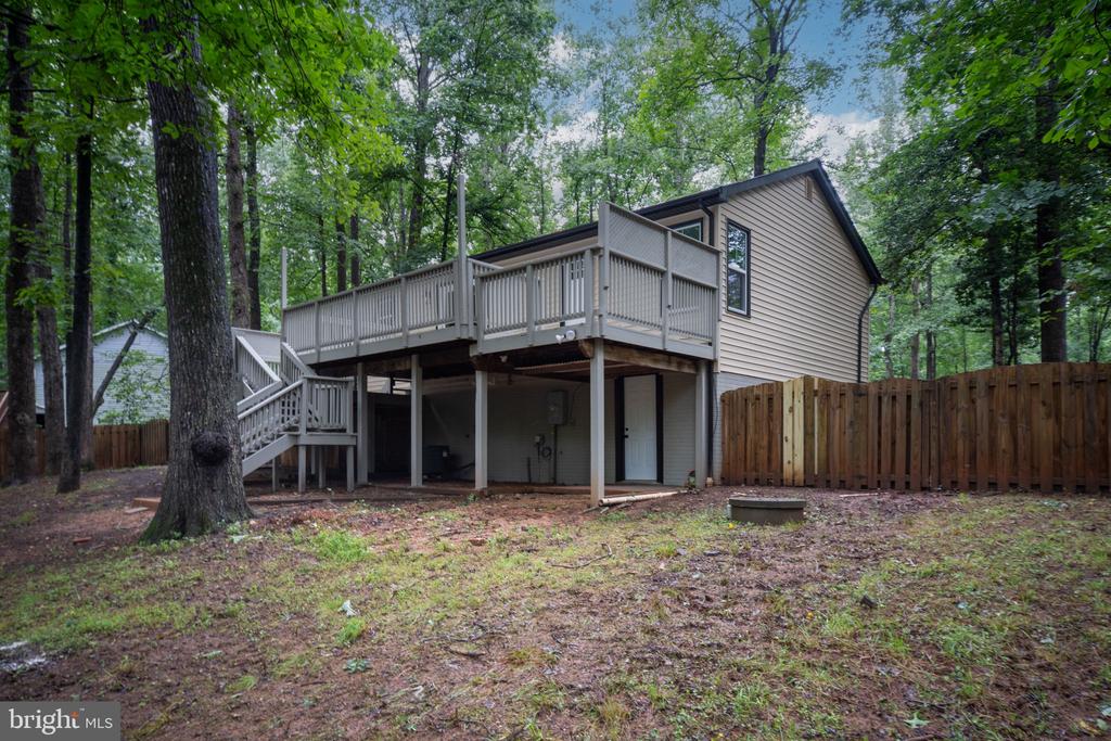 12719 PICKETT CT, SPOTSYLVANIA, Virginia 22551, 4 Bedrooms Bedrooms, ,2 BathroomsBathrooms,Residential,12719 PICKETT CT,VASP2034326 MLS # VASP2034326