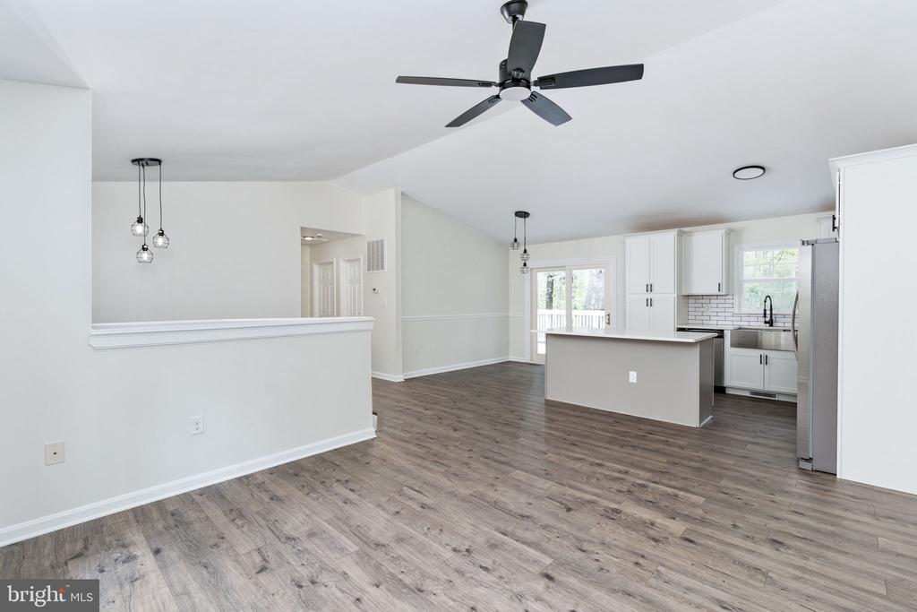12719 PICKETT CT, SPOTSYLVANIA, Virginia 22551, 4 Bedrooms Bedrooms, ,2 BathroomsBathrooms,Residential,12719 PICKETT CT,VASP2034326 MLS # VASP2034326