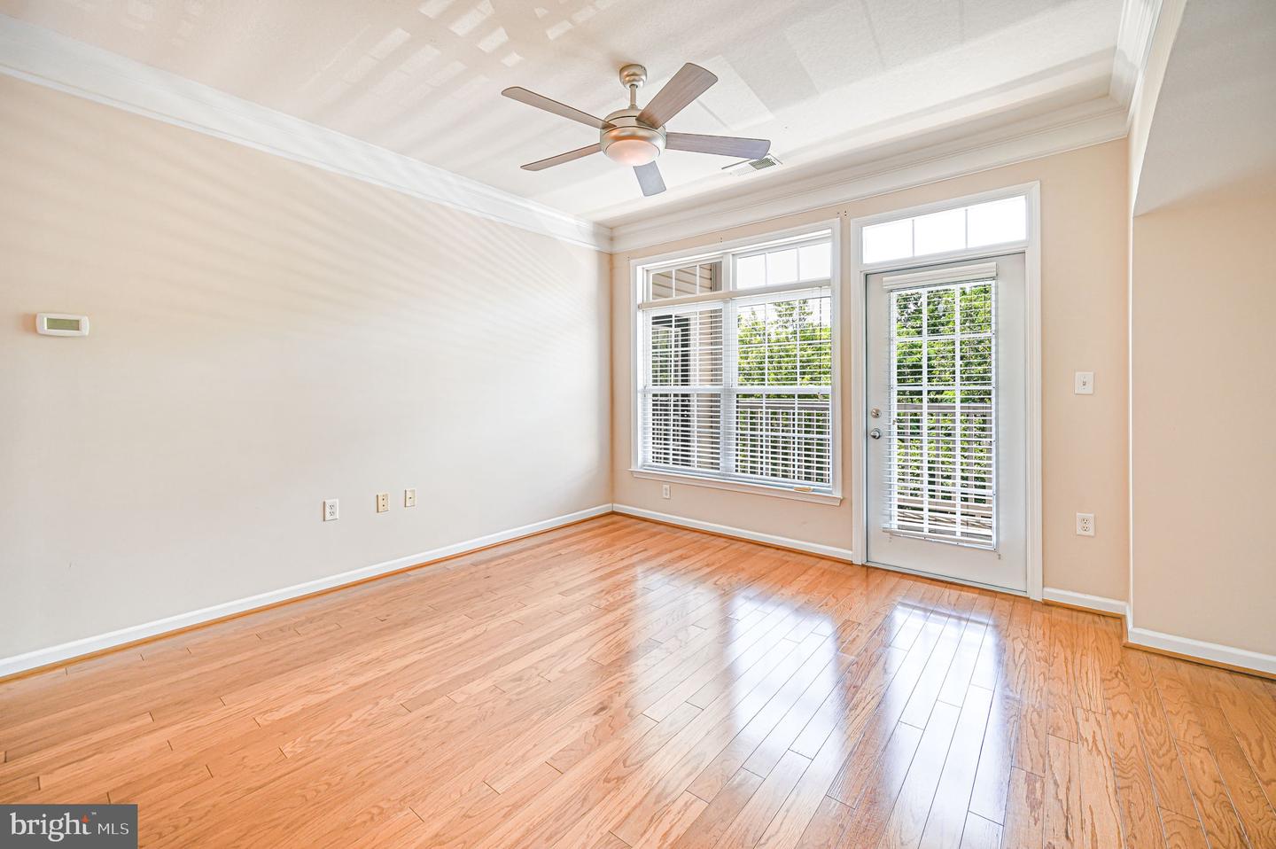 512 SUNSET VIEW TER SE #302, LEESBURG, Virginia 20175, 1 Bedroom Bedrooms, 6 Rooms Rooms,1 BathroomBathrooms,Residential,For sale,512 SUNSET VIEW TER SE #302,VALO2094960 MLS # VALO2094960