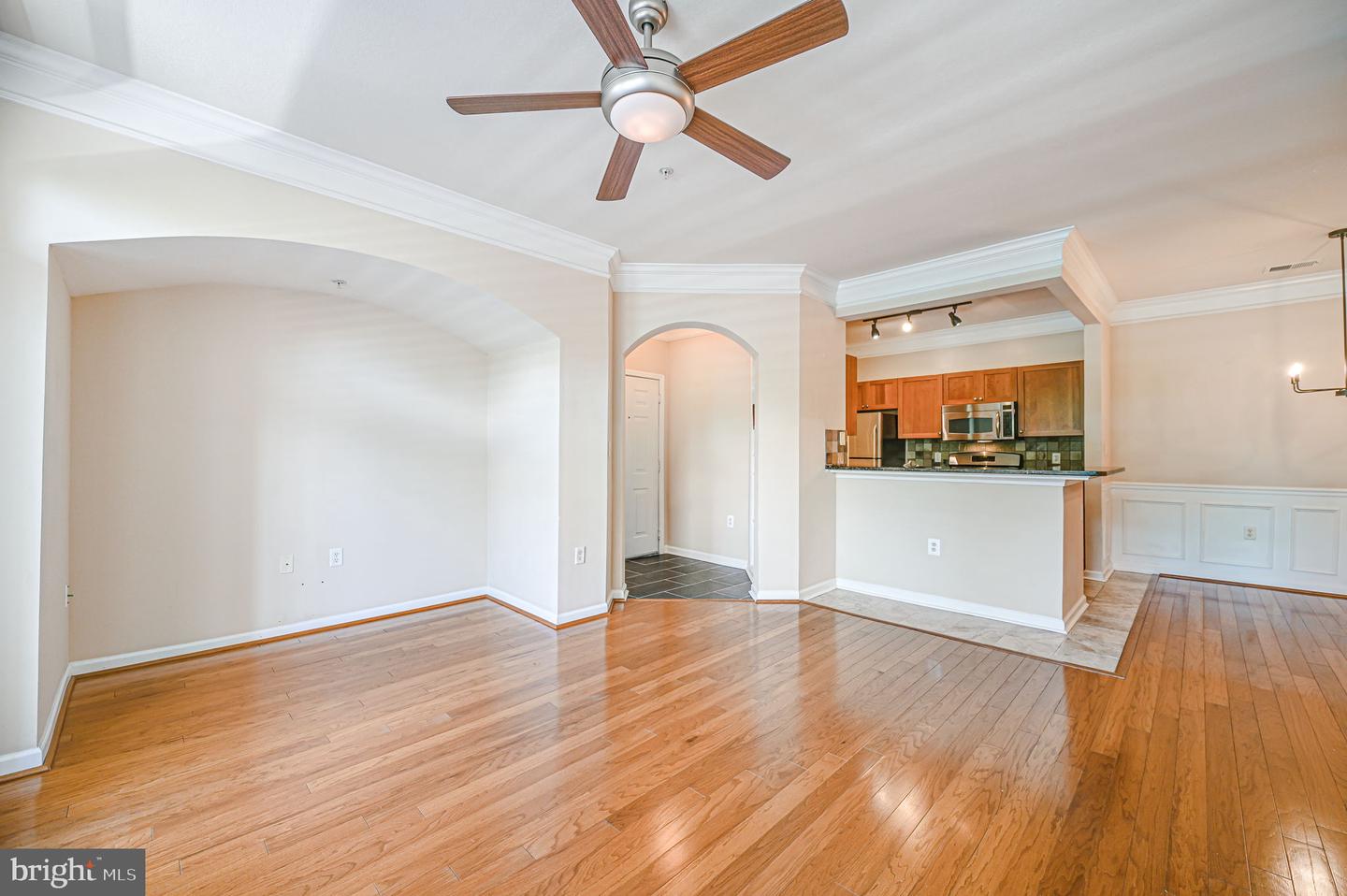 512 SUNSET VIEW TER SE #302, LEESBURG, Virginia 20175, 1 Bedroom Bedrooms, 6 Rooms Rooms,1 BathroomBathrooms,Residential,For sale,512 SUNSET VIEW TER SE #302,VALO2094960 MLS # VALO2094960