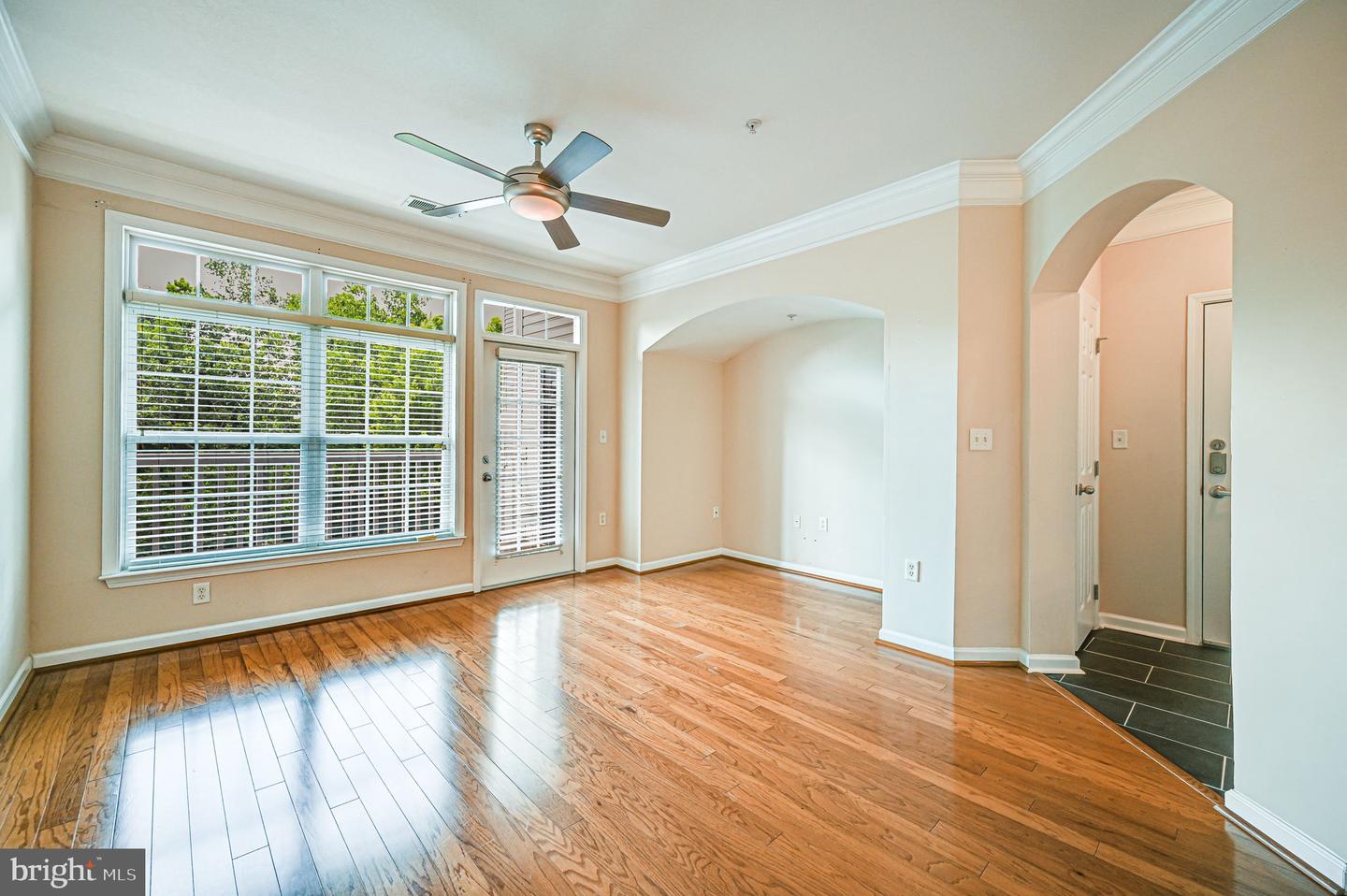512 SUNSET VIEW TER SE #302, LEESBURG, Virginia 20175, 1 Bedroom Bedrooms, 6 Rooms Rooms,1 BathroomBathrooms,Residential,For sale,512 SUNSET VIEW TER SE #302,VALO2094960 MLS # VALO2094960