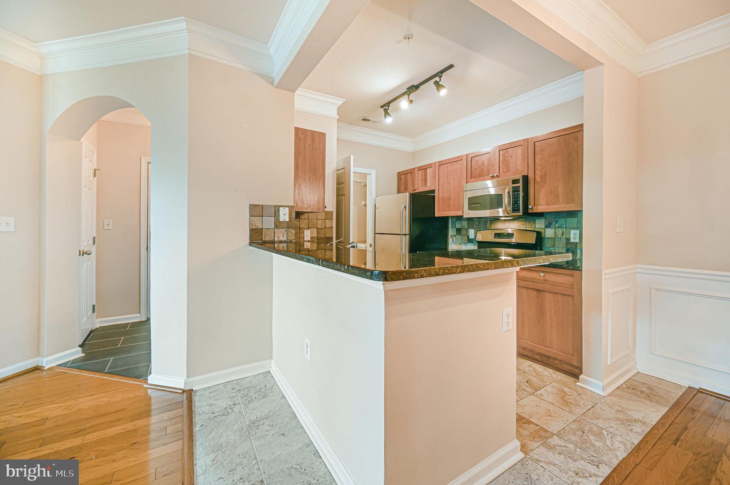 512 SUNSET VIEW TER SE #302, LEESBURG, Virginia 20175, 1 Bedroom Bedrooms, 6 Rooms Rooms,1 BathroomBathrooms,Residential,For sale,512 SUNSET VIEW TER SE #302,VALO2094960 MLS # VALO2094960