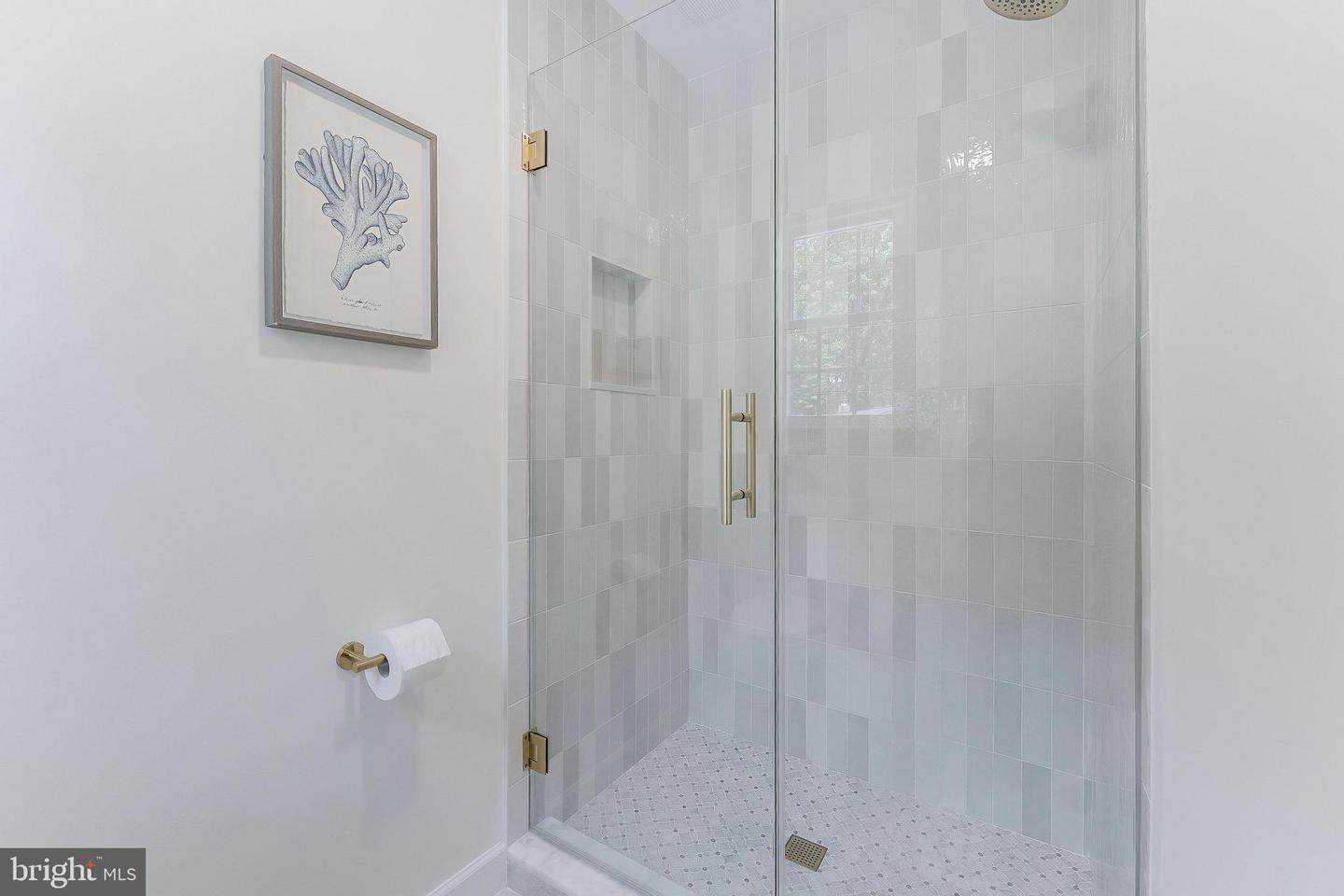 8817 BRIDLE WOOD DR, SPRINGFIELD, Virginia 22152, 5 Bedrooms Bedrooms, ,2 BathroomsBathrooms,Residential,For sale,8817 BRIDLE WOOD DR,VAFX2238688 MLS # VAFX2238688