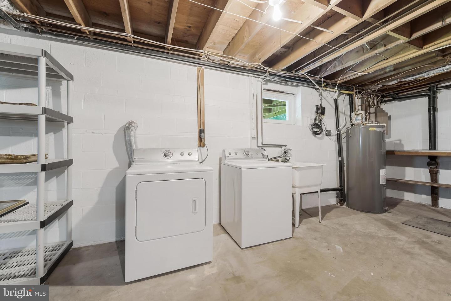 8817 BRIDLE WOOD DR, SPRINGFIELD, Virginia 22152, 5 Bedrooms Bedrooms, ,2 BathroomsBathrooms,Residential,For sale,8817 BRIDLE WOOD DR,VAFX2238688 MLS # VAFX2238688
