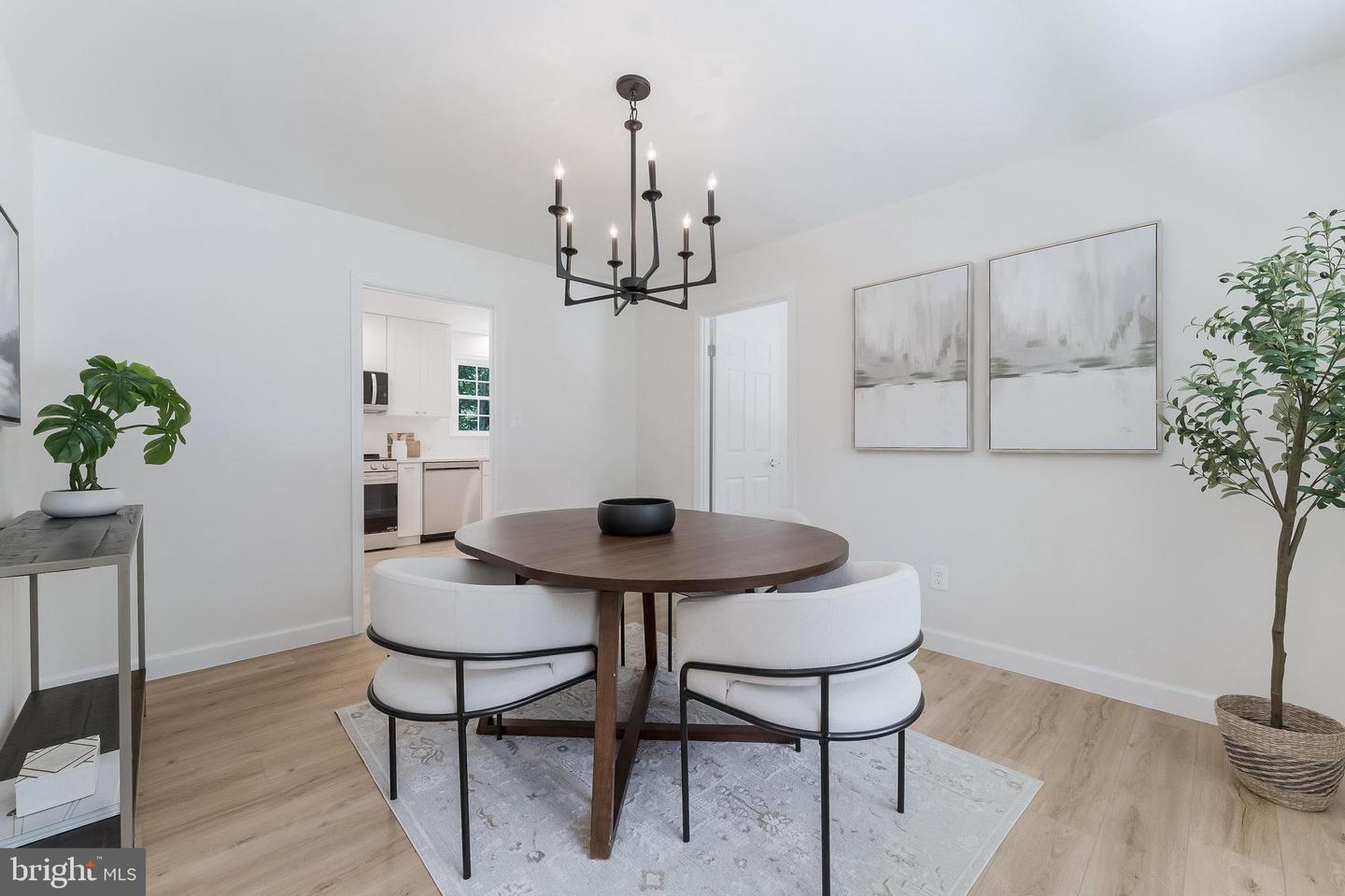 8817 BRIDLE WOOD DR, SPRINGFIELD, Virginia 22152, 5 Bedrooms Bedrooms, ,2 BathroomsBathrooms,Residential,For sale,8817 BRIDLE WOOD DR,VAFX2238688 MLS # VAFX2238688