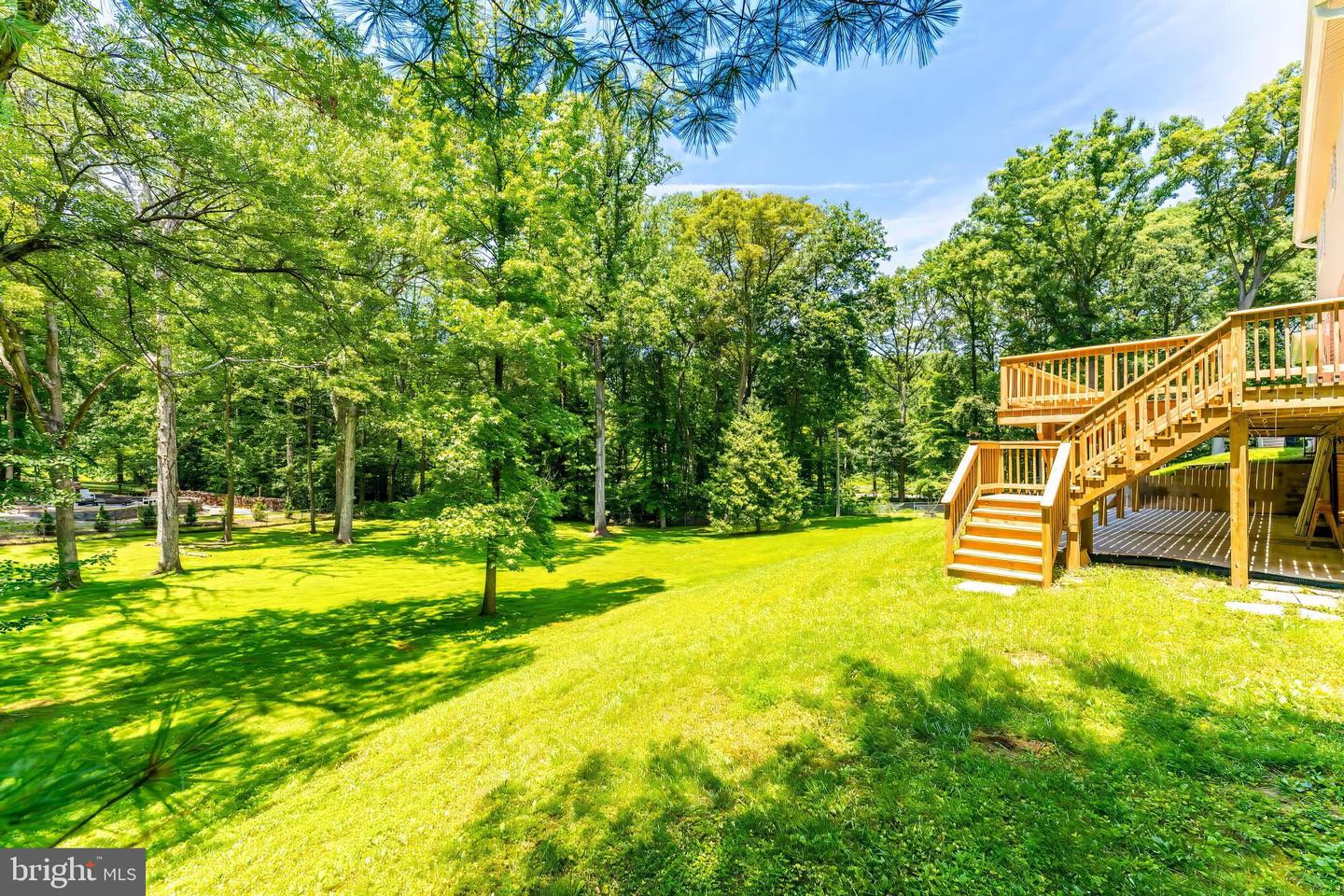 8817 BRIDLE WOOD DR, SPRINGFIELD, Virginia 22152, 5 Bedrooms Bedrooms, ,2 BathroomsBathrooms,Residential,For sale,8817 BRIDLE WOOD DR,VAFX2238688 MLS # VAFX2238688