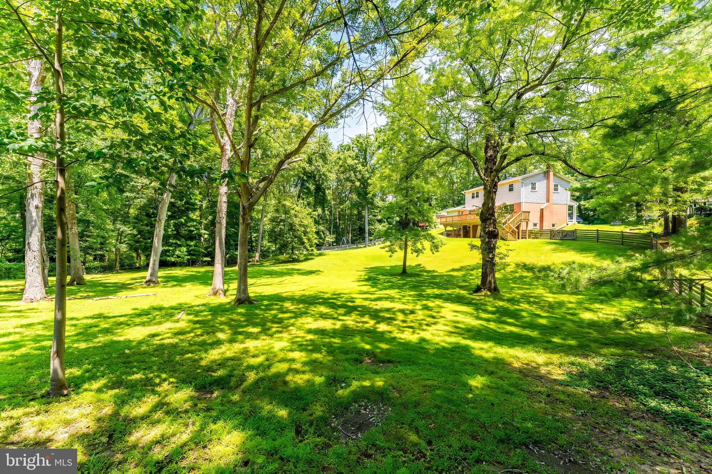 8817 BRIDLE WOOD DR, SPRINGFIELD, Virginia 22152, 5 Bedrooms Bedrooms, ,2 BathroomsBathrooms,Residential,For sale,8817 BRIDLE WOOD DR,VAFX2238688 MLS # VAFX2238688