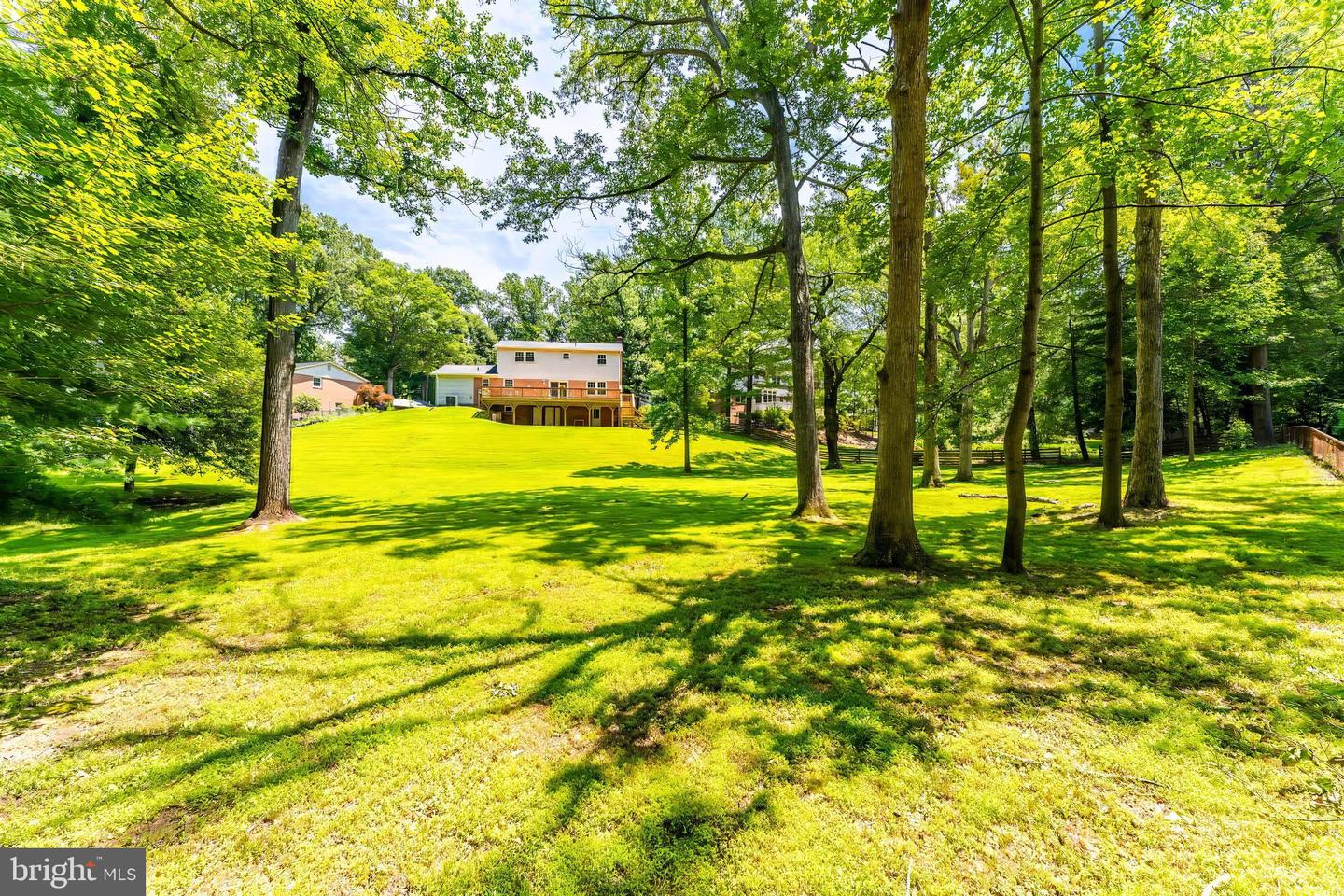 8817 BRIDLE WOOD DR, SPRINGFIELD, Virginia 22152, 5 Bedrooms Bedrooms, ,2 BathroomsBathrooms,Residential,For sale,8817 BRIDLE WOOD DR,VAFX2238688 MLS # VAFX2238688
