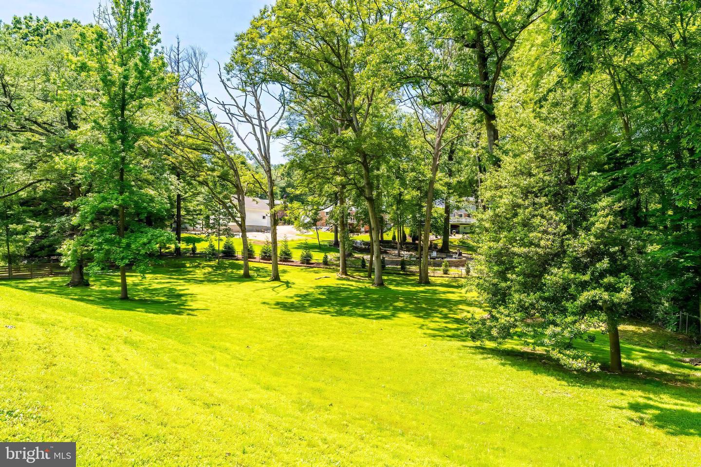 8817 BRIDLE WOOD DR, SPRINGFIELD, Virginia 22152, 5 Bedrooms Bedrooms, ,2 BathroomsBathrooms,Residential,For sale,8817 BRIDLE WOOD DR,VAFX2238688 MLS # VAFX2238688