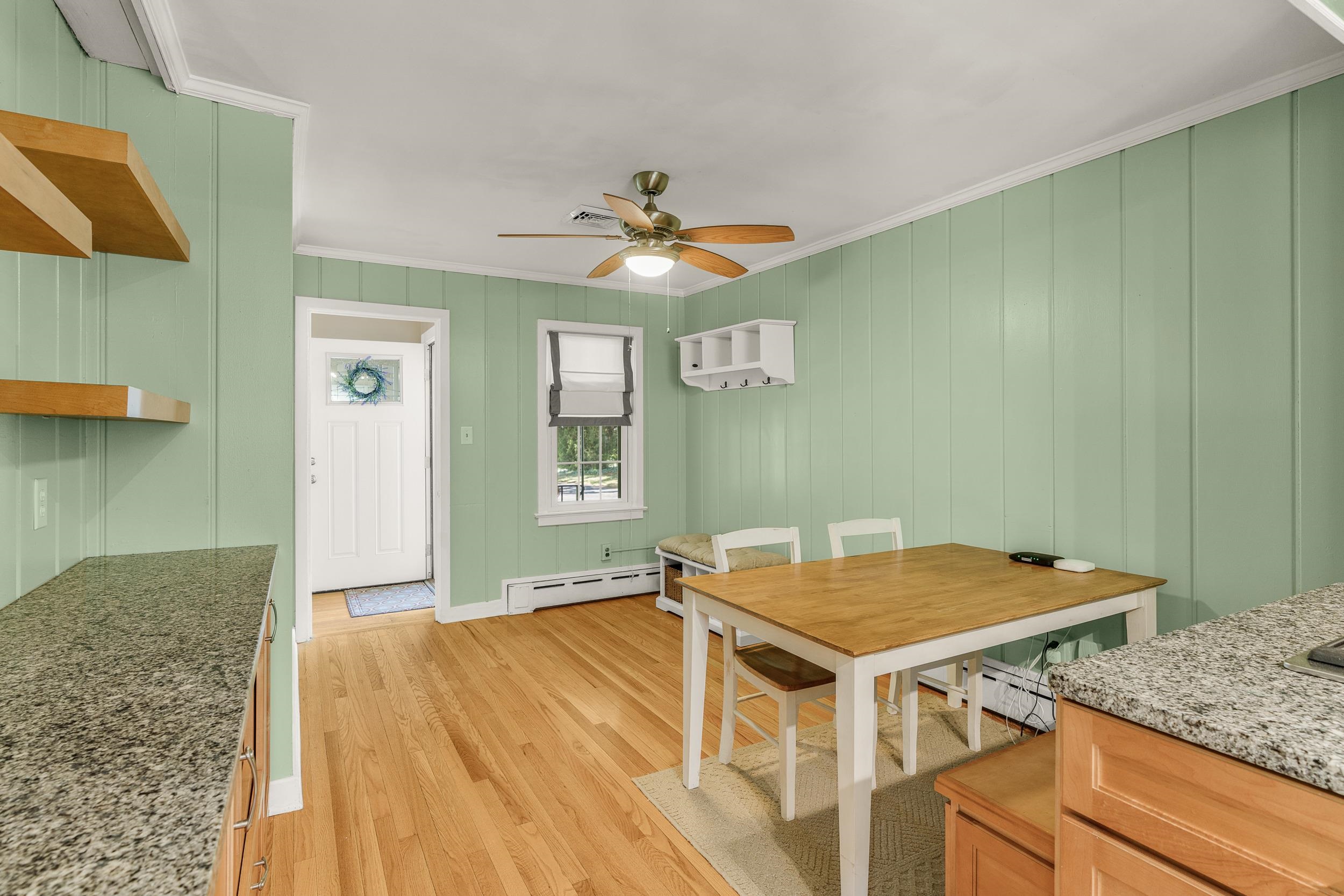 406 COLLEGE CIR, STAUNTON, Virginia 24401, 4 Bedrooms Bedrooms, ,2 BathroomsBathrooms,Residential,406 COLLEGE CIR,666219 MLS # 666219