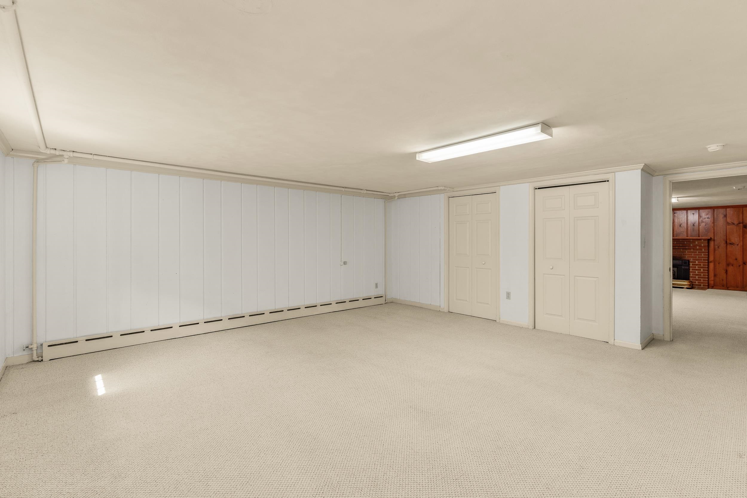 406 COLLEGE CIR, STAUNTON, Virginia 24401, 4 Bedrooms Bedrooms, ,2 BathroomsBathrooms,Residential,406 COLLEGE CIR,666219 MLS # 666219