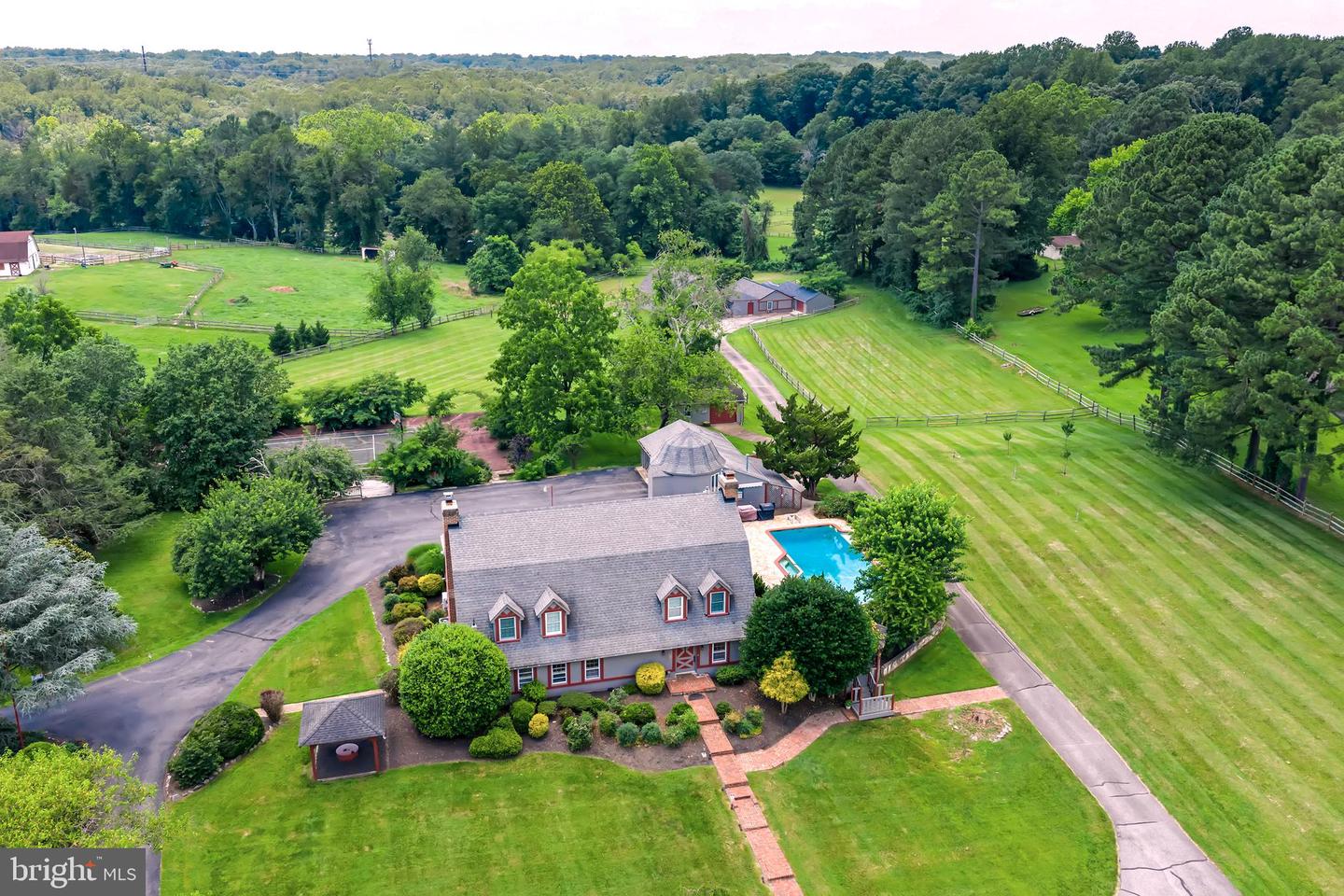 7700 MANOR HOUSE DR, FAIRFAX STATION, Virginia 22039, 5 Bedrooms Bedrooms, ,5 BathroomsBathrooms,Residential,For sale,7700 MANOR HOUSE DR,VAFX2239204 MLS # VAFX2239204