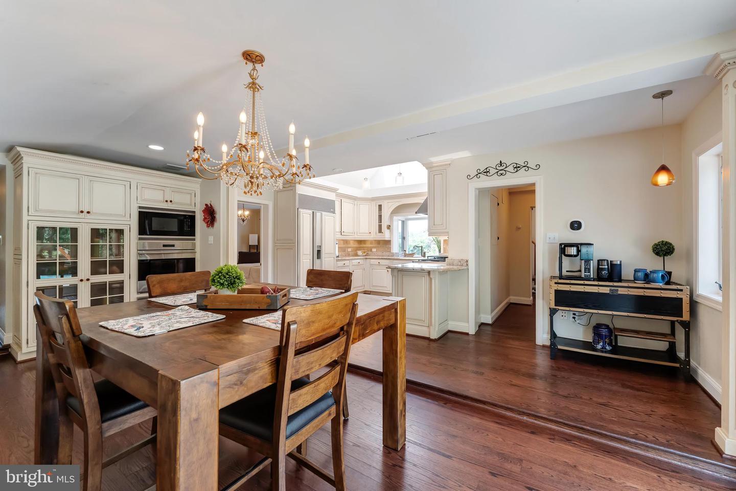 7700 MANOR HOUSE DR, FAIRFAX STATION, Virginia 22039, 5 Bedrooms Bedrooms, ,5 BathroomsBathrooms,Residential,For sale,7700 MANOR HOUSE DR,VAFX2239204 MLS # VAFX2239204