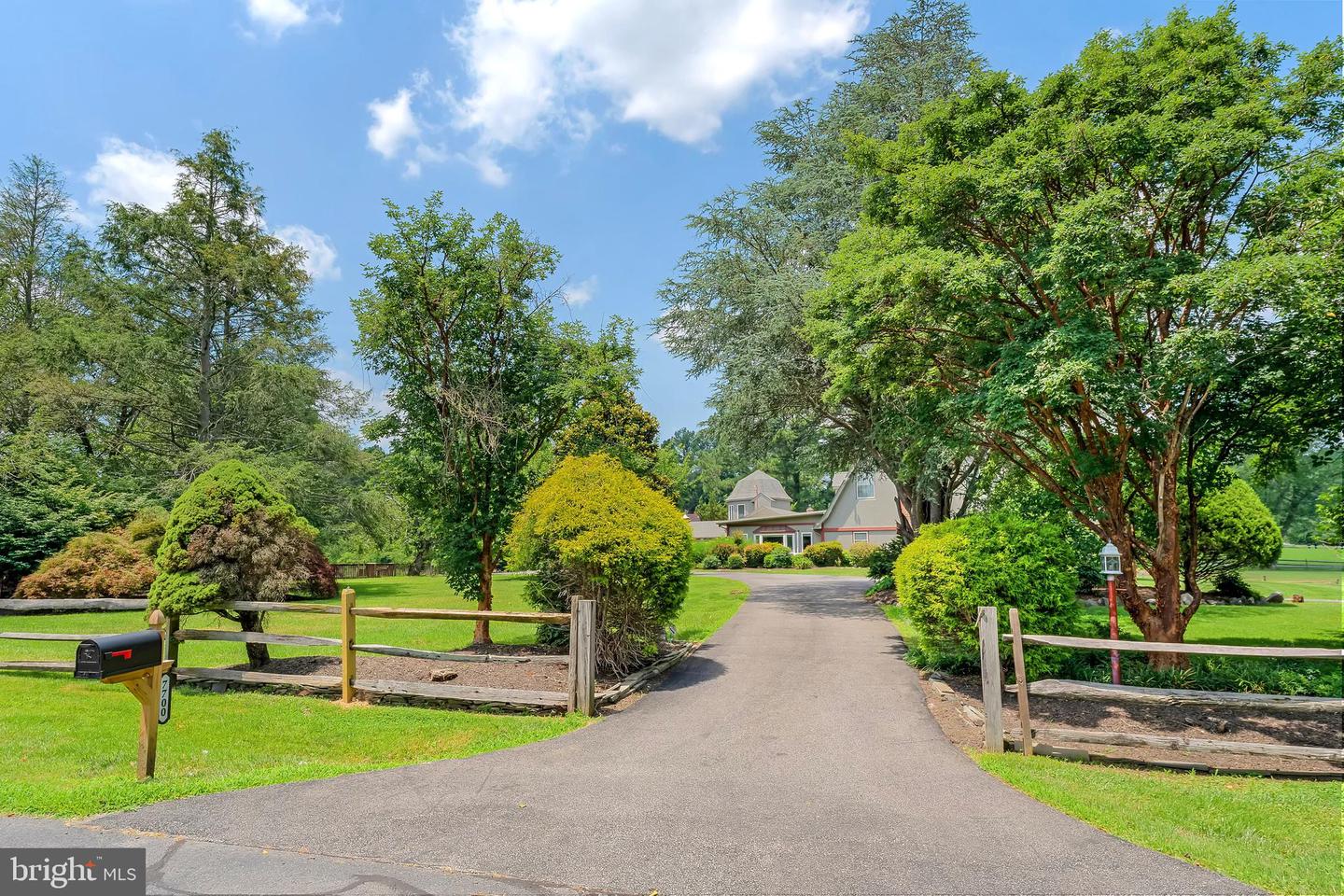 7700 MANOR HOUSE DR, FAIRFAX STATION, Virginia 22039, 5 Bedrooms Bedrooms, ,5 BathroomsBathrooms,Residential,For sale,7700 MANOR HOUSE DR,VAFX2239204 MLS # VAFX2239204