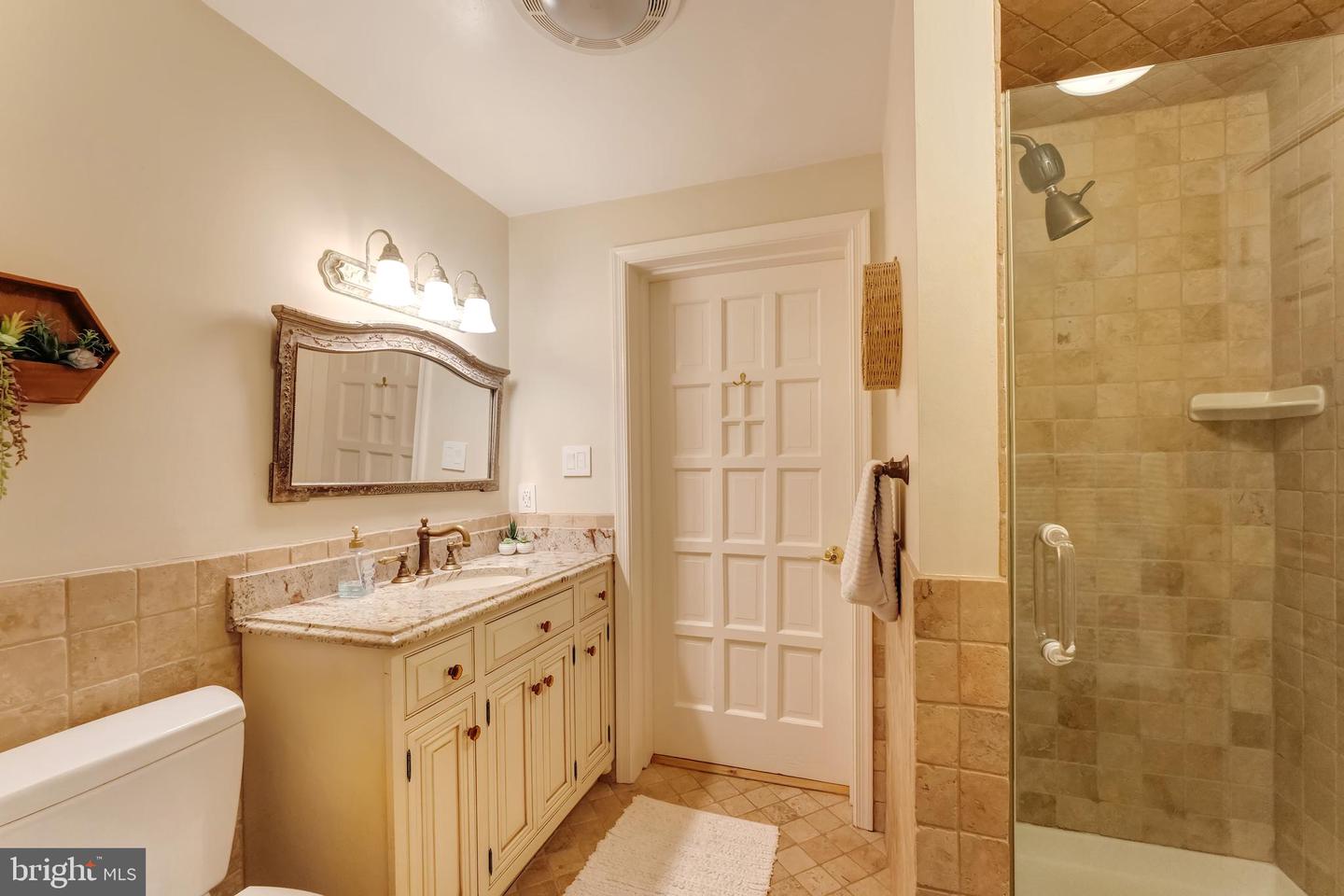 7700 MANOR HOUSE DR, FAIRFAX STATION, Virginia 22039, 5 Bedrooms Bedrooms, ,5 BathroomsBathrooms,Residential,For sale,7700 MANOR HOUSE DR,VAFX2239204 MLS # VAFX2239204