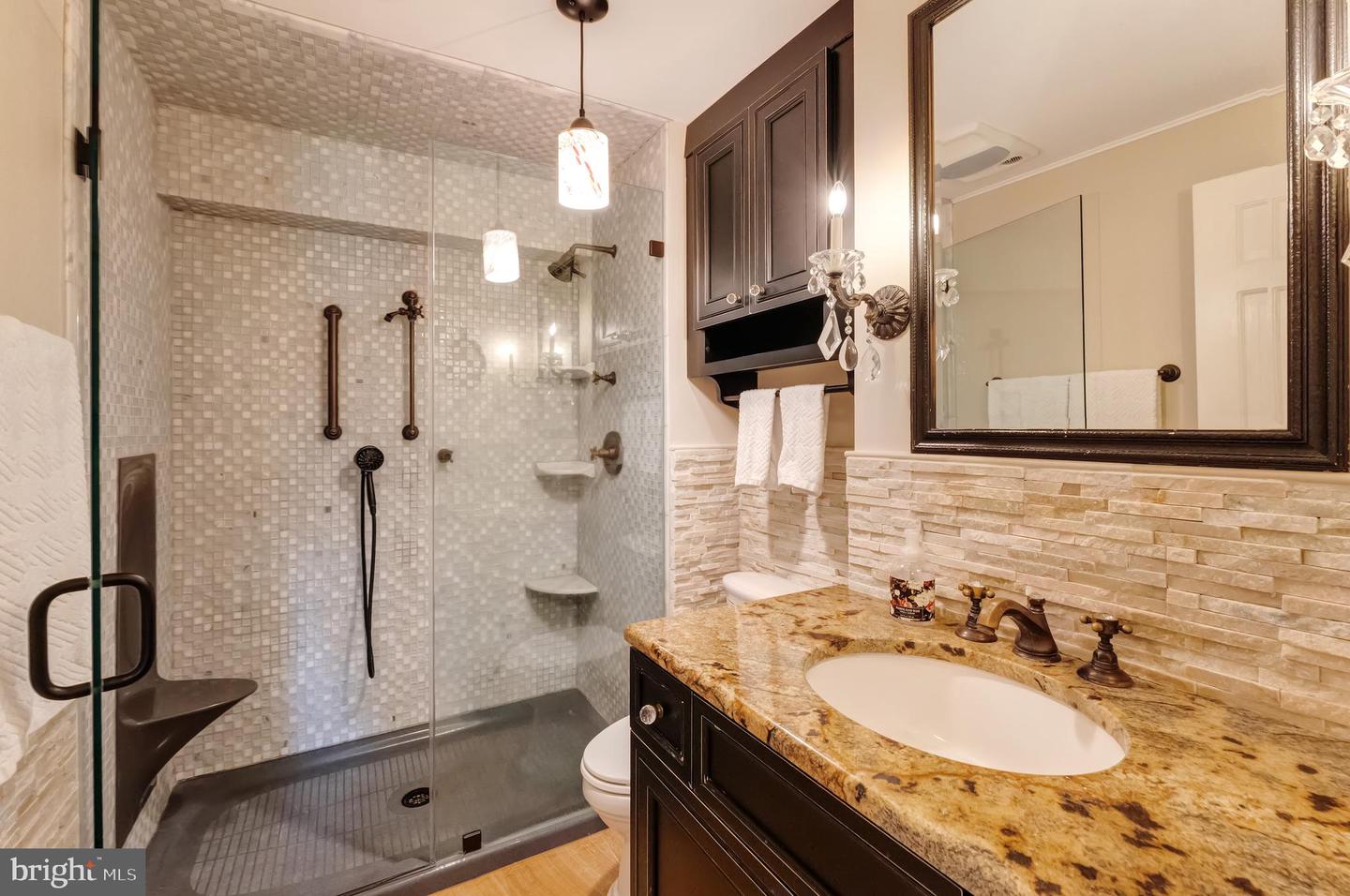 7700 MANOR HOUSE DR, FAIRFAX STATION, Virginia 22039, 5 Bedrooms Bedrooms, ,5 BathroomsBathrooms,Residential,For sale,7700 MANOR HOUSE DR,VAFX2239204 MLS # VAFX2239204