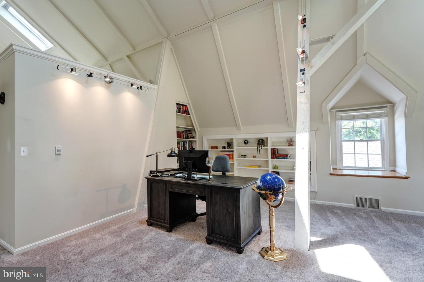 7700 MANOR HOUSE DR, FAIRFAX STATION, Virginia 22039, 5 Bedrooms Bedrooms, ,5 BathroomsBathrooms,Residential,For sale,7700 MANOR HOUSE DR,VAFX2239204 MLS # VAFX2239204