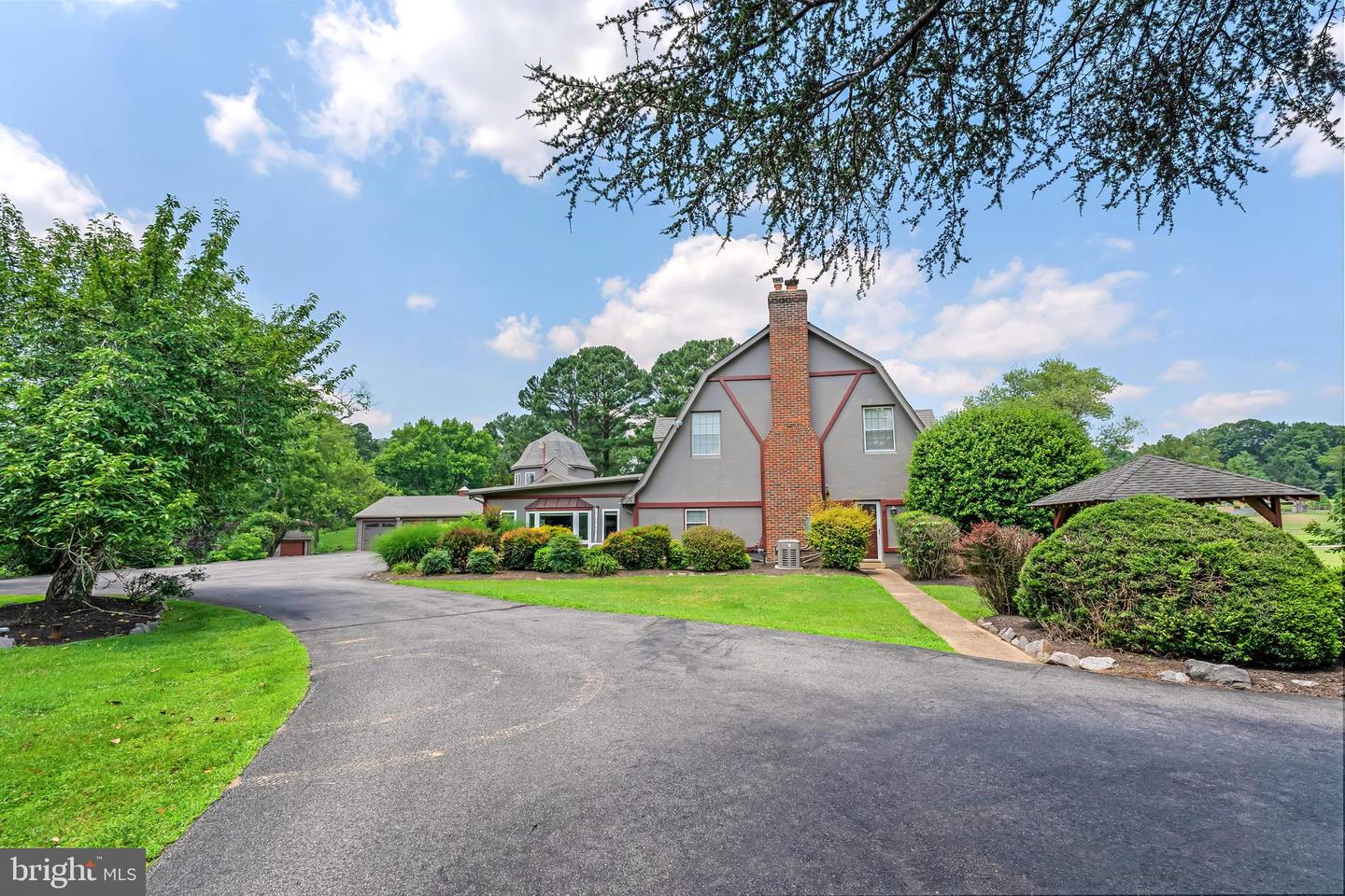 7700 MANOR HOUSE DR, FAIRFAX STATION, Virginia 22039, 5 Bedrooms Bedrooms, ,5 BathroomsBathrooms,Residential,For sale,7700 MANOR HOUSE DR,VAFX2239204 MLS # VAFX2239204