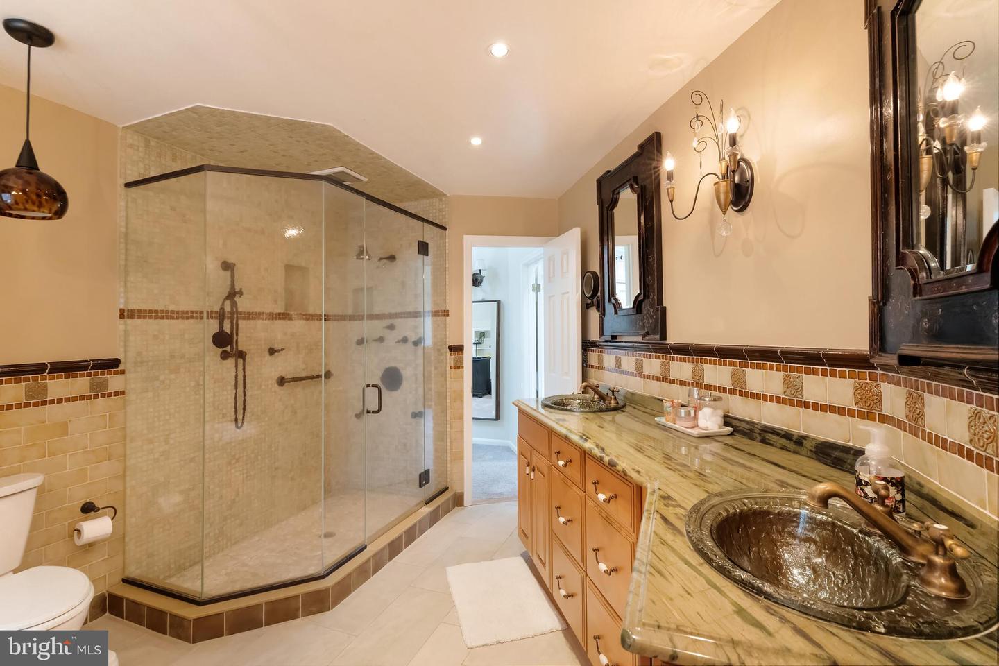 7700 MANOR HOUSE DR, FAIRFAX STATION, Virginia 22039, 5 Bedrooms Bedrooms, ,5 BathroomsBathrooms,Residential,For sale,7700 MANOR HOUSE DR,VAFX2239204 MLS # VAFX2239204