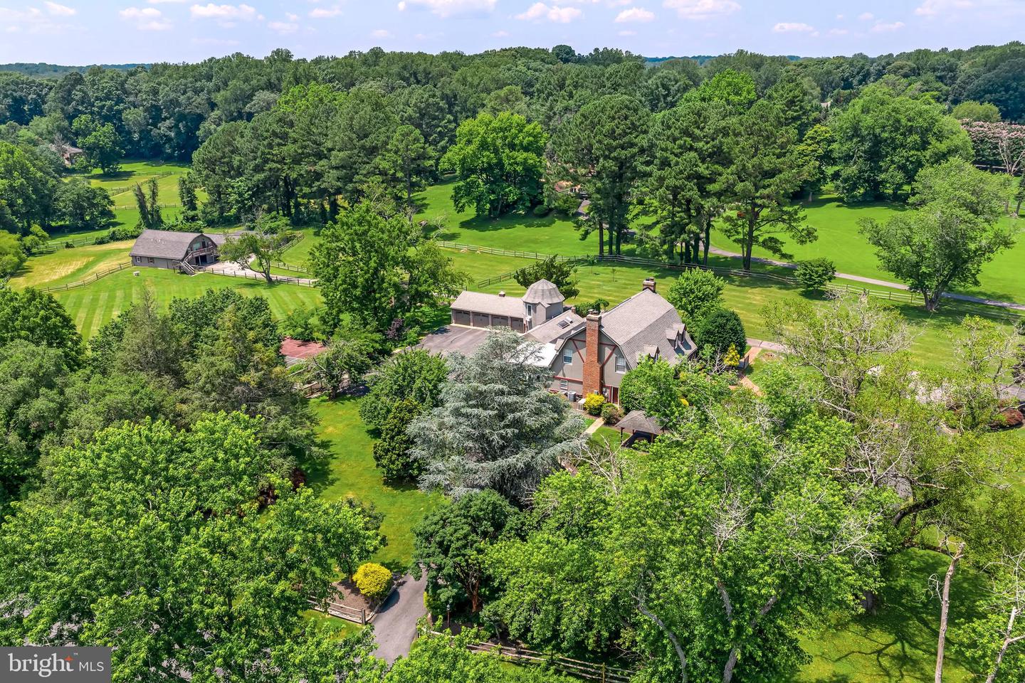 7700 MANOR HOUSE DR, FAIRFAX STATION, Virginia 22039, 5 Bedrooms Bedrooms, ,5 BathroomsBathrooms,Residential,For sale,7700 MANOR HOUSE DR,VAFX2239204 MLS # VAFX2239204