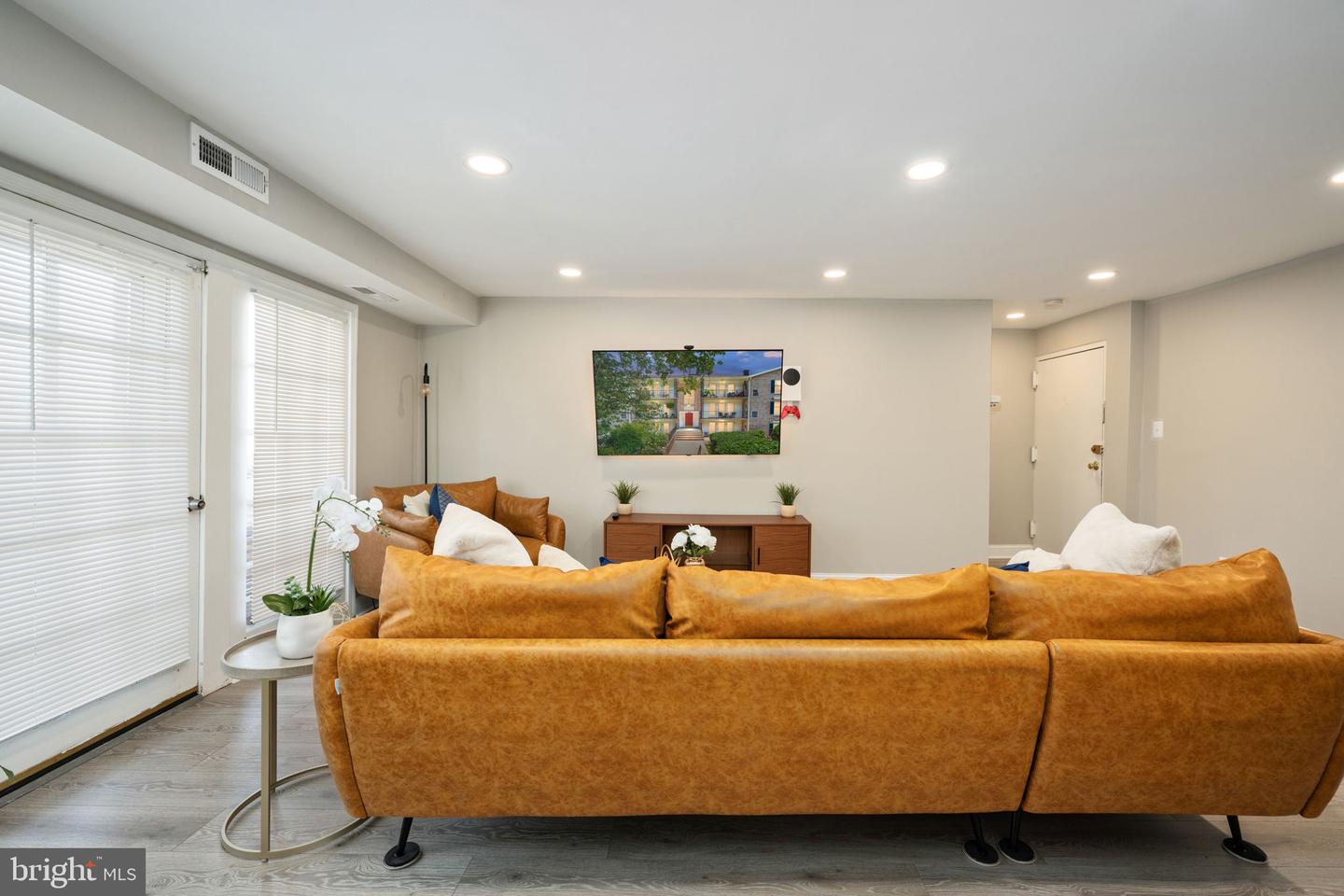 12705 GORDON BLVD #37, WOODBRIDGE, Virginia 22192, 3 Bedrooms Bedrooms, ,2 BathroomsBathrooms,Residential,For sale,12705 GORDON BLVD #37,VAPW2094346 MLS # VAPW2094346