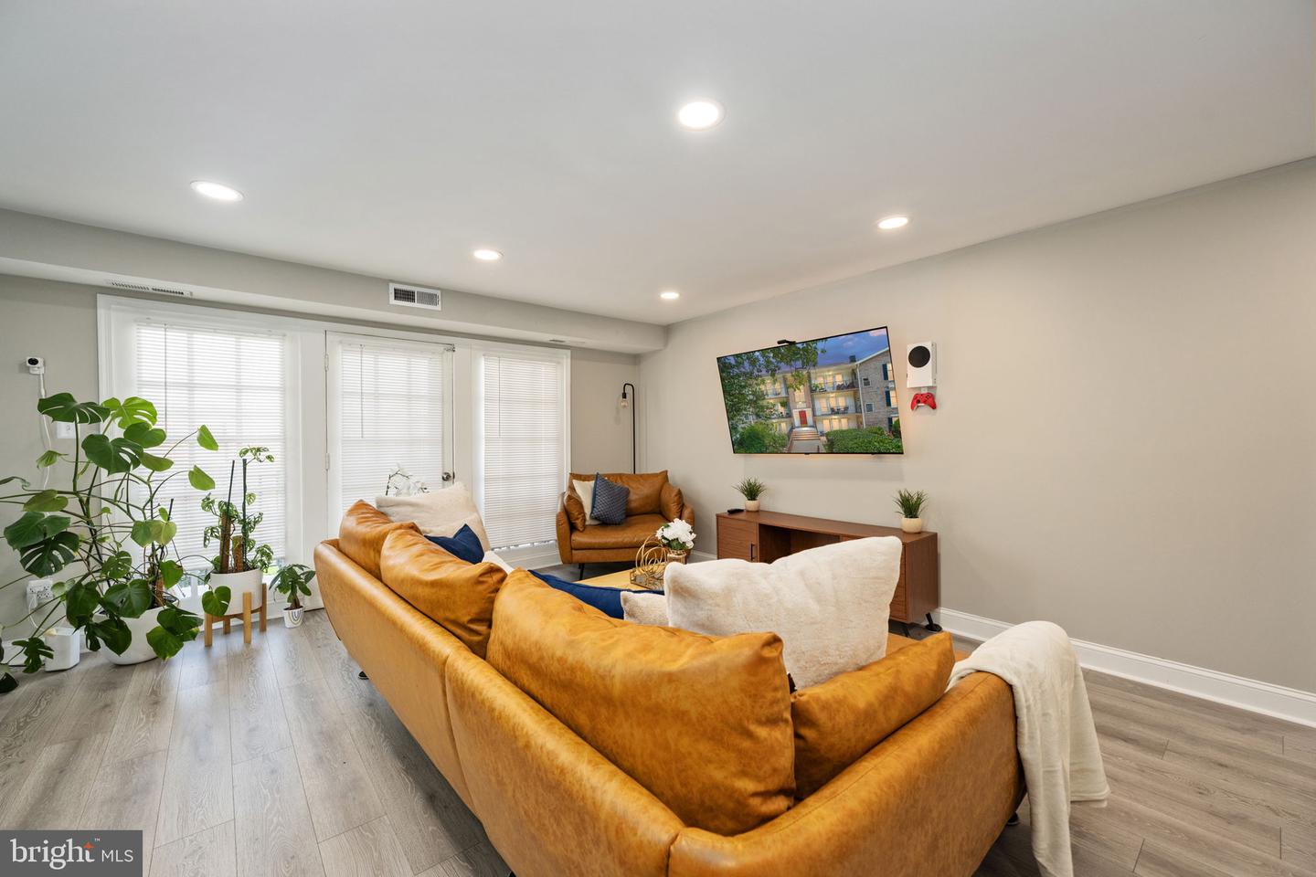 12705 GORDON BLVD #37, WOODBRIDGE, Virginia 22192, 3 Bedrooms Bedrooms, ,2 BathroomsBathrooms,Residential,For sale,12705 GORDON BLVD #37,VAPW2094346 MLS # VAPW2094346