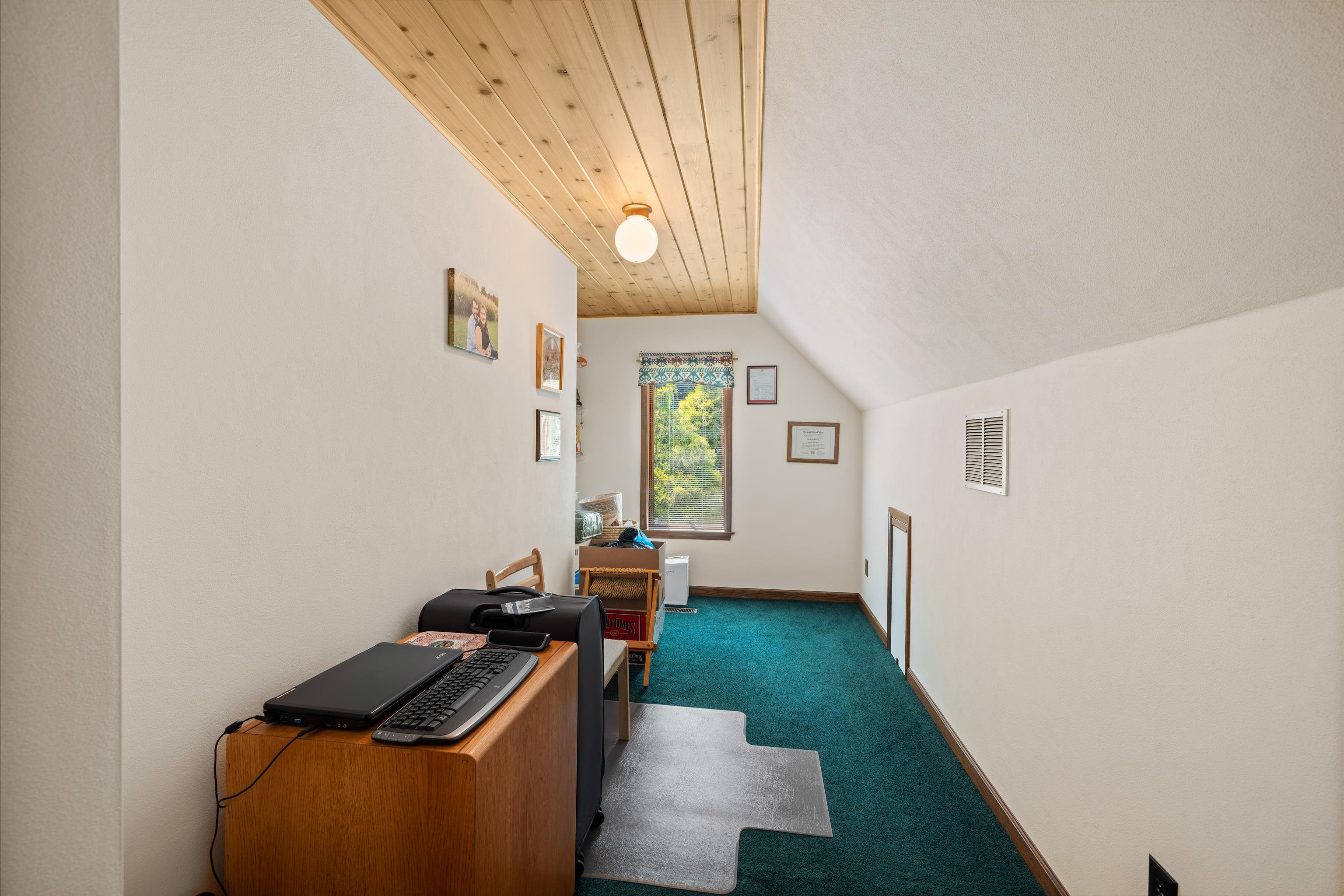 613 DICES SPRING RD, WEYERS CAVE, Virginia 24486, 3 Bedrooms Bedrooms, ,2 BathroomsBathrooms,Residential,613 DICES SPRING RD,666230 MLS # 666230