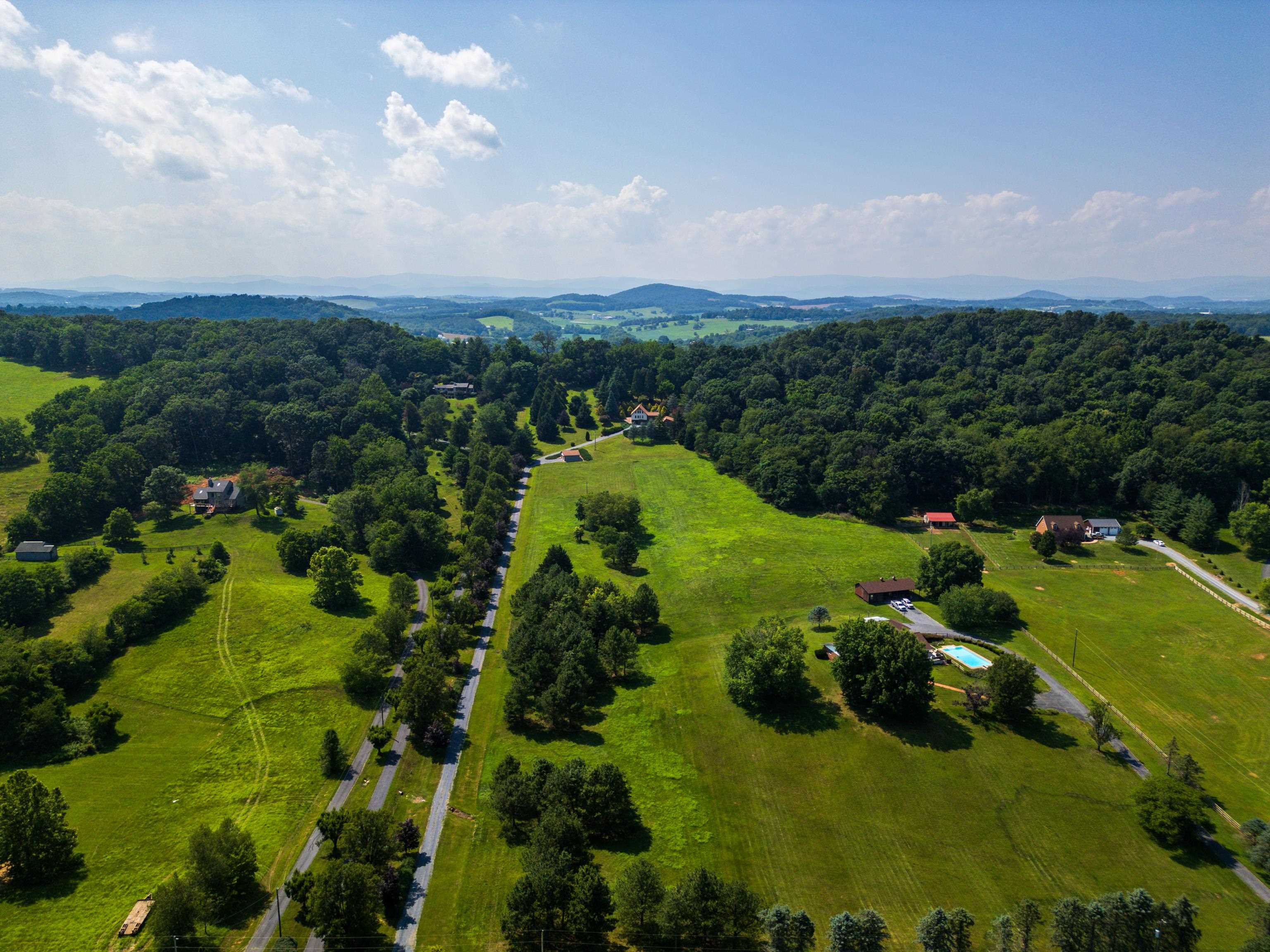 613 DICES SPRING RD, WEYERS CAVE, Virginia 24486, 3 Bedrooms Bedrooms, ,2 BathroomsBathrooms,Residential,613 DICES SPRING RD,666230 MLS # 666230