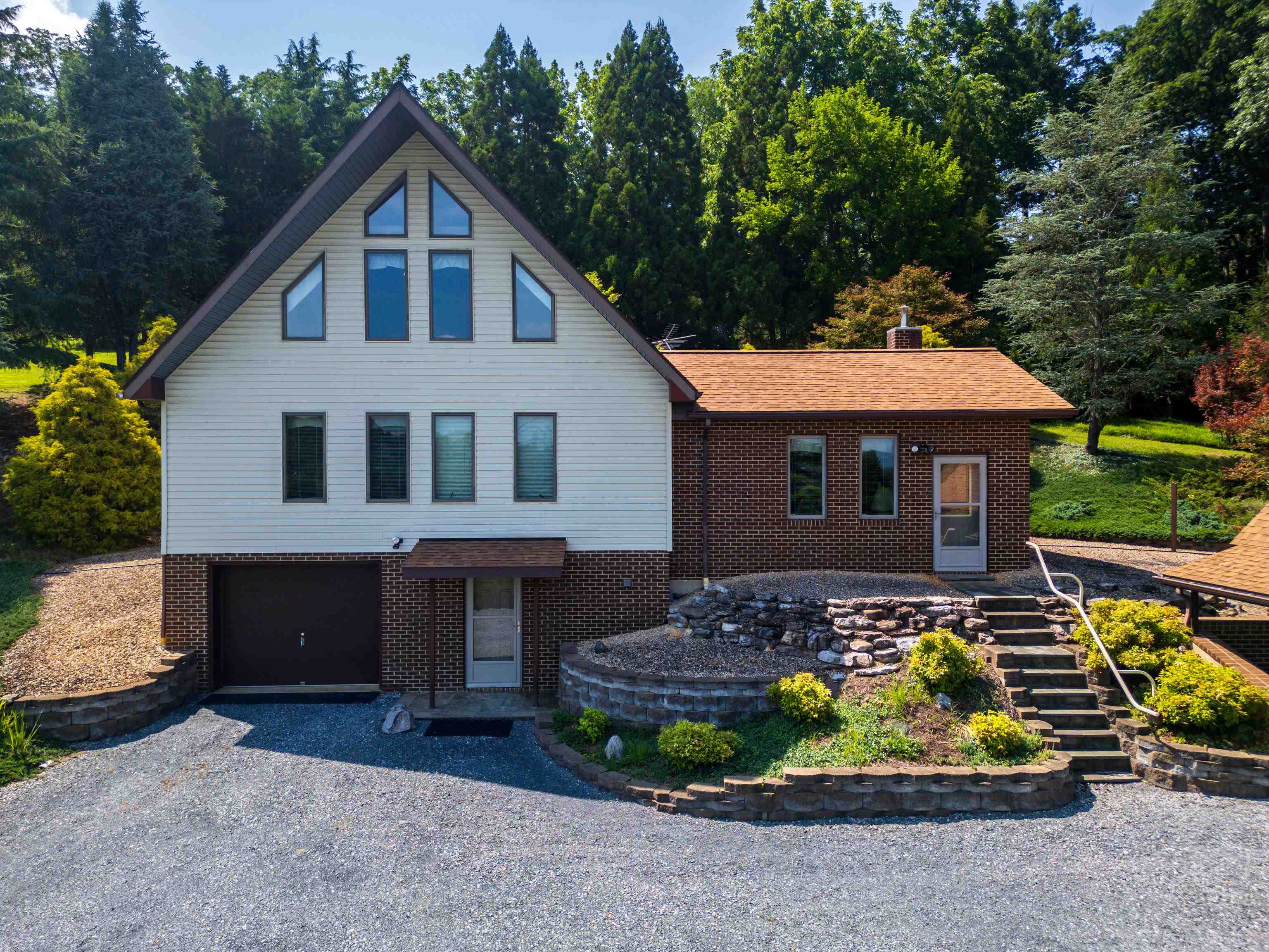 613 DICES SPRING RD, WEYERS CAVE, Virginia 24486, 3 Bedrooms Bedrooms, ,2 BathroomsBathrooms,Residential,613 DICES SPRING RD,666230 MLS # 666230