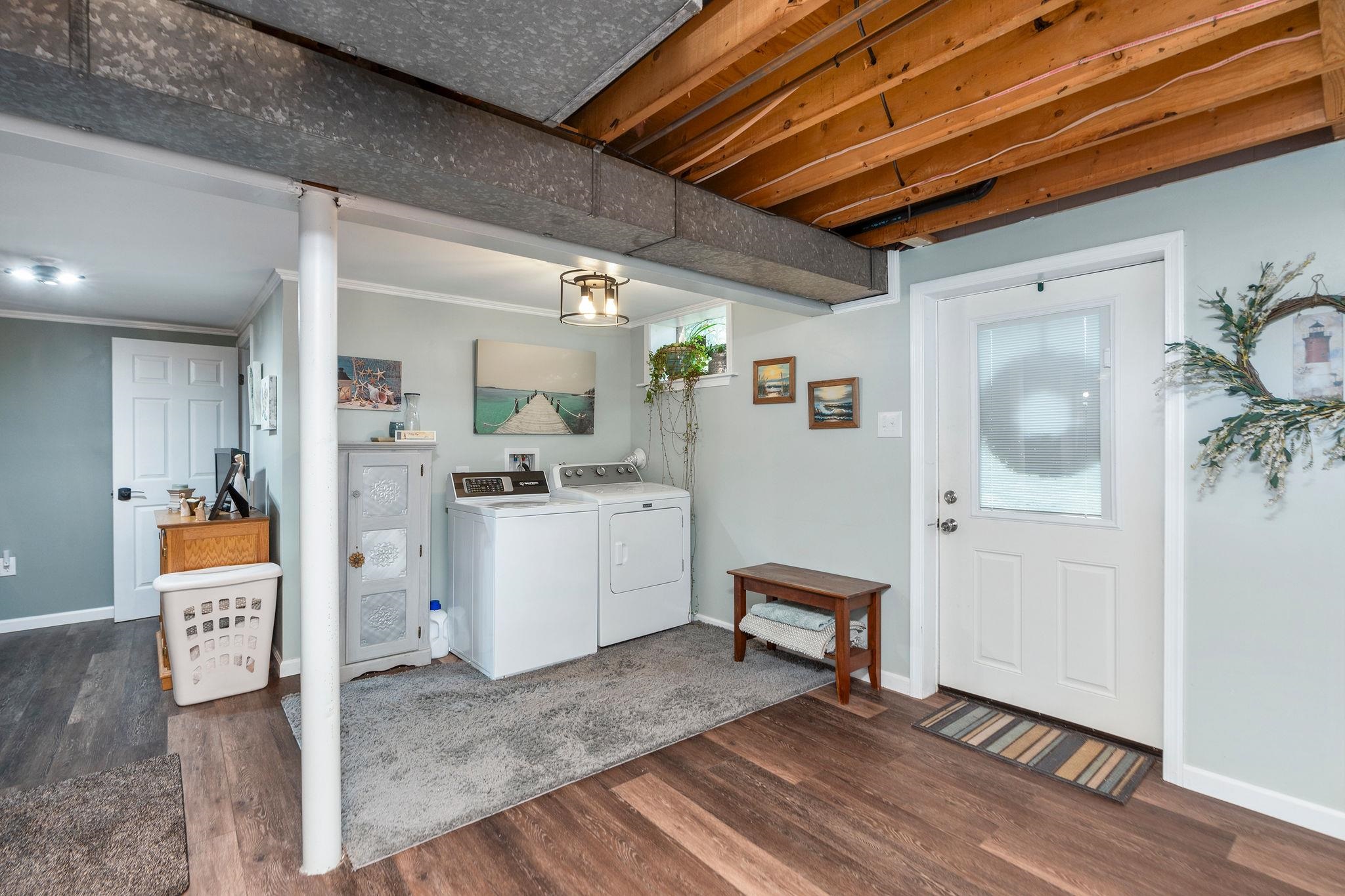 2737 BARRENRIDGE RD, STAUNTON, Virginia 24401, 2 Bedrooms Bedrooms, ,2 BathroomsBathrooms,Residential,2737 BARRENRIDGE RD,666244 MLS # 666244