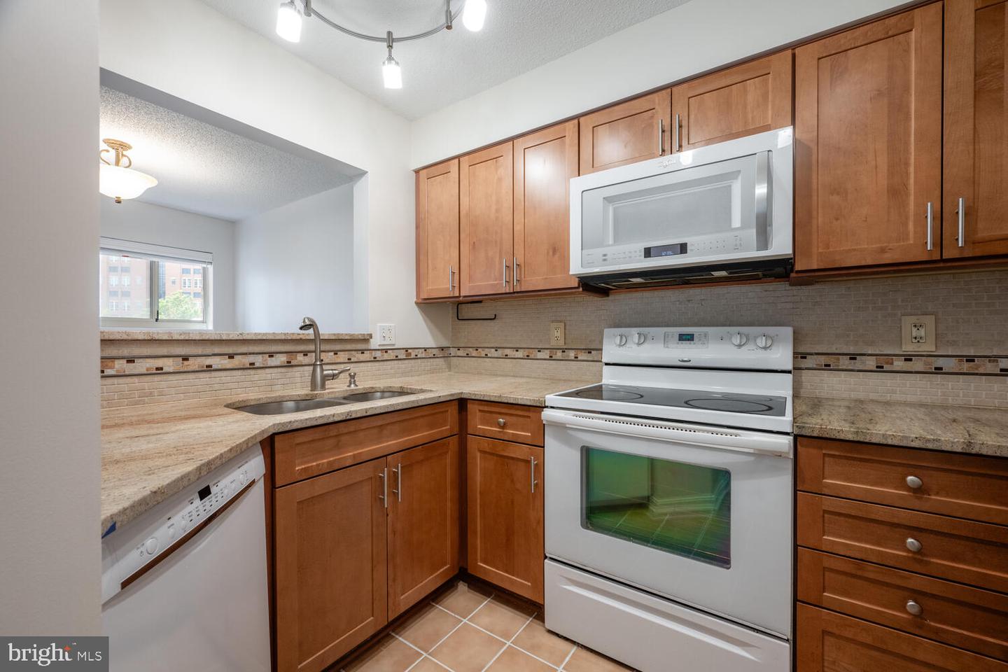 2121 JAMIESON AVE #508, ALEXANDRIA, Virginia 22314, 2 Bedrooms Bedrooms, ,2 BathroomsBathrooms,Residential,For sale,2121 JAMIESON AVE #508,VAAX2045250 MLS # VAAX2045250